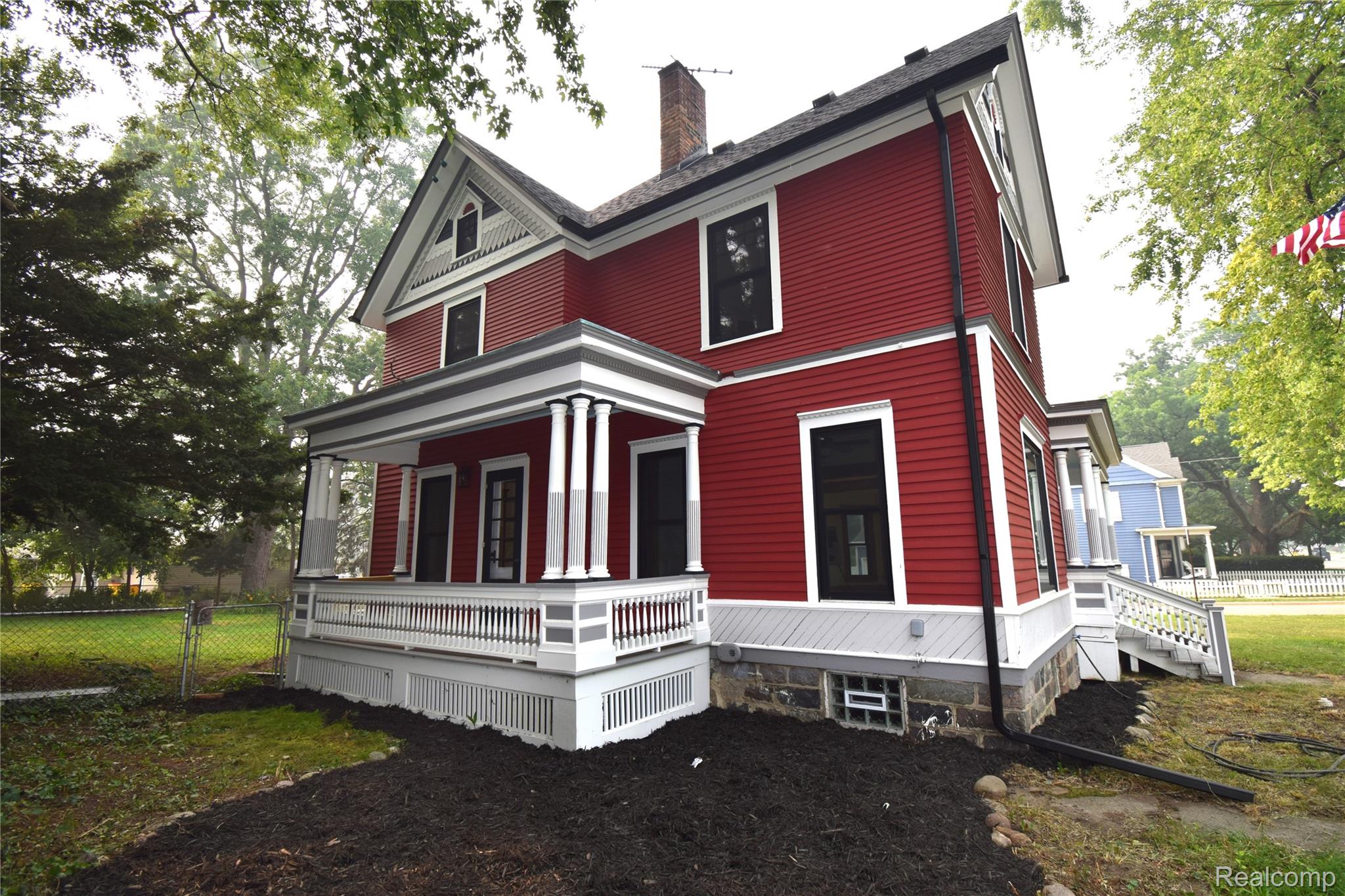 45669 Cass Avenue Property Photo 29
