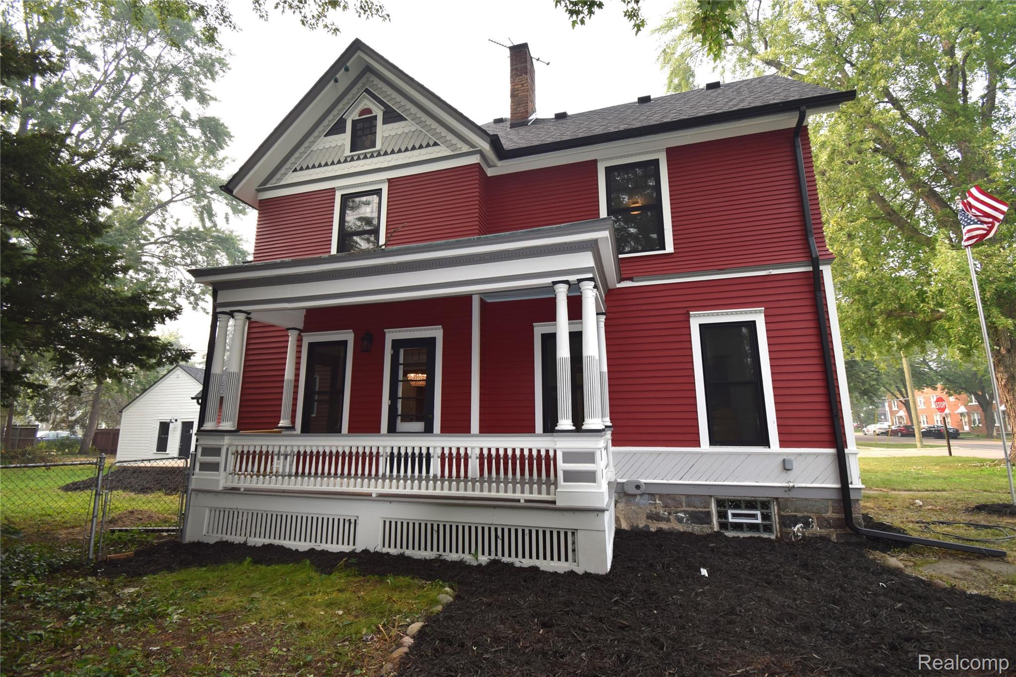 45669 Cass Avenue Property Photo 30