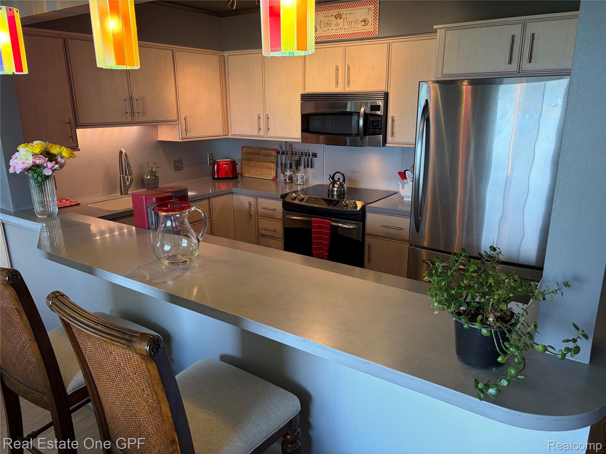 1660 River Road Property Photo 3