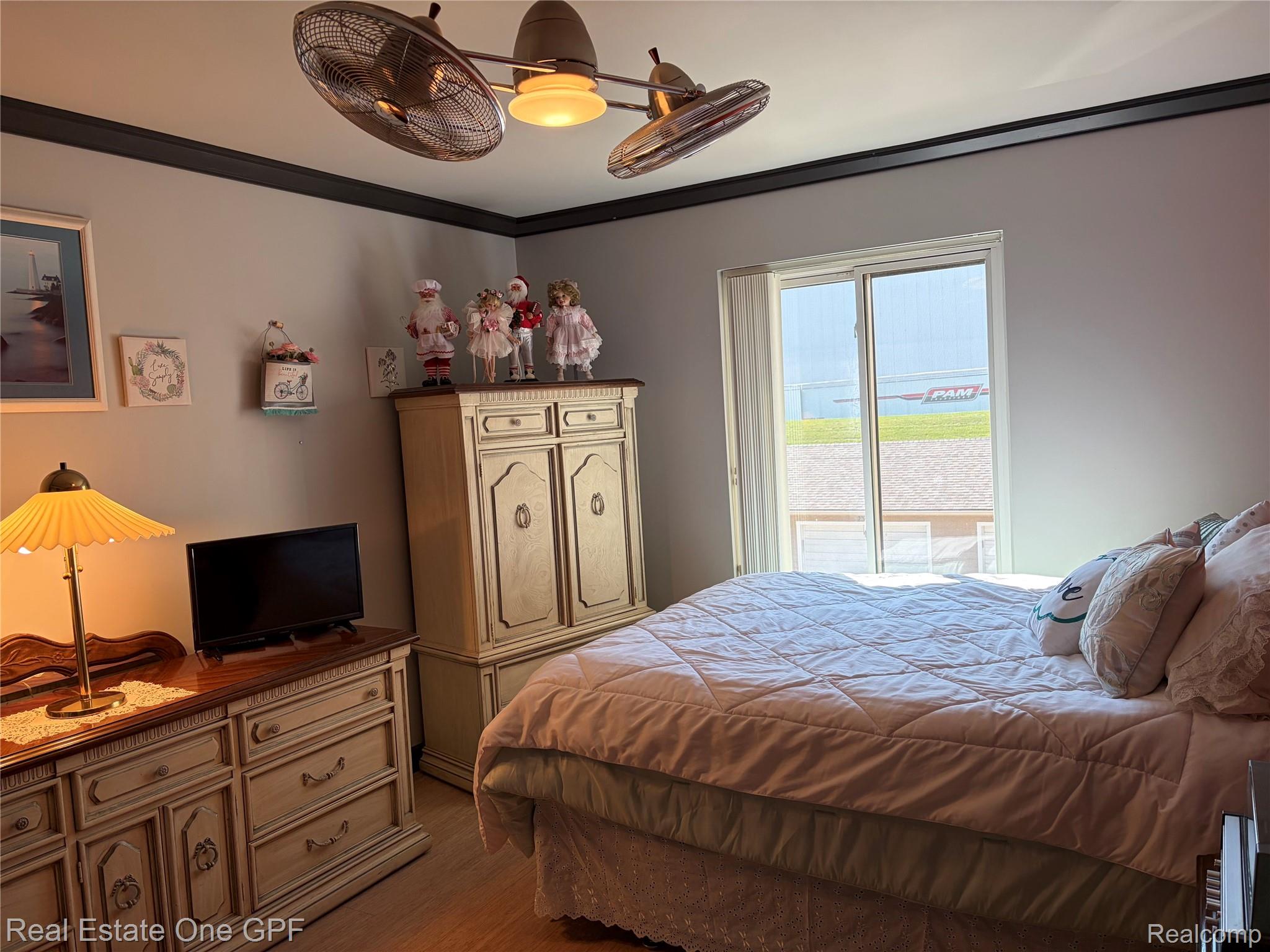 1660 River Road Property Photo 17