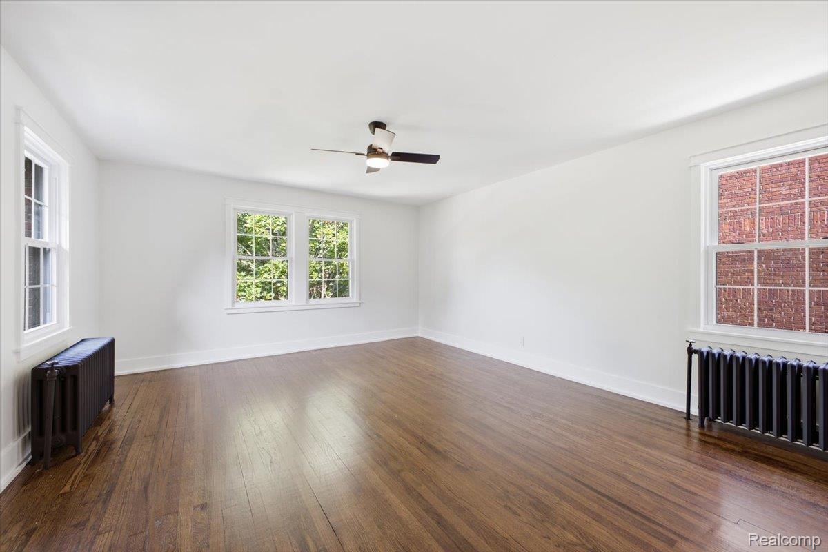 18084 Birchcrest Drive Property Photo 25