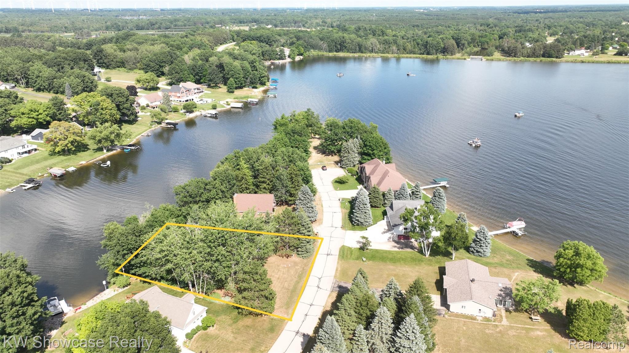 1033 Cantabrian Drive Property Photo 1