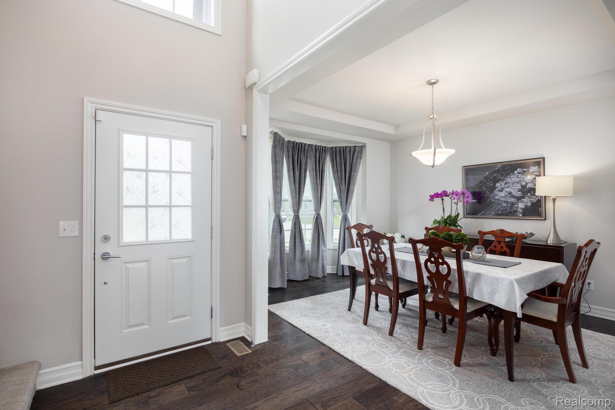 3534 Birchmount Drive Property Photo 6