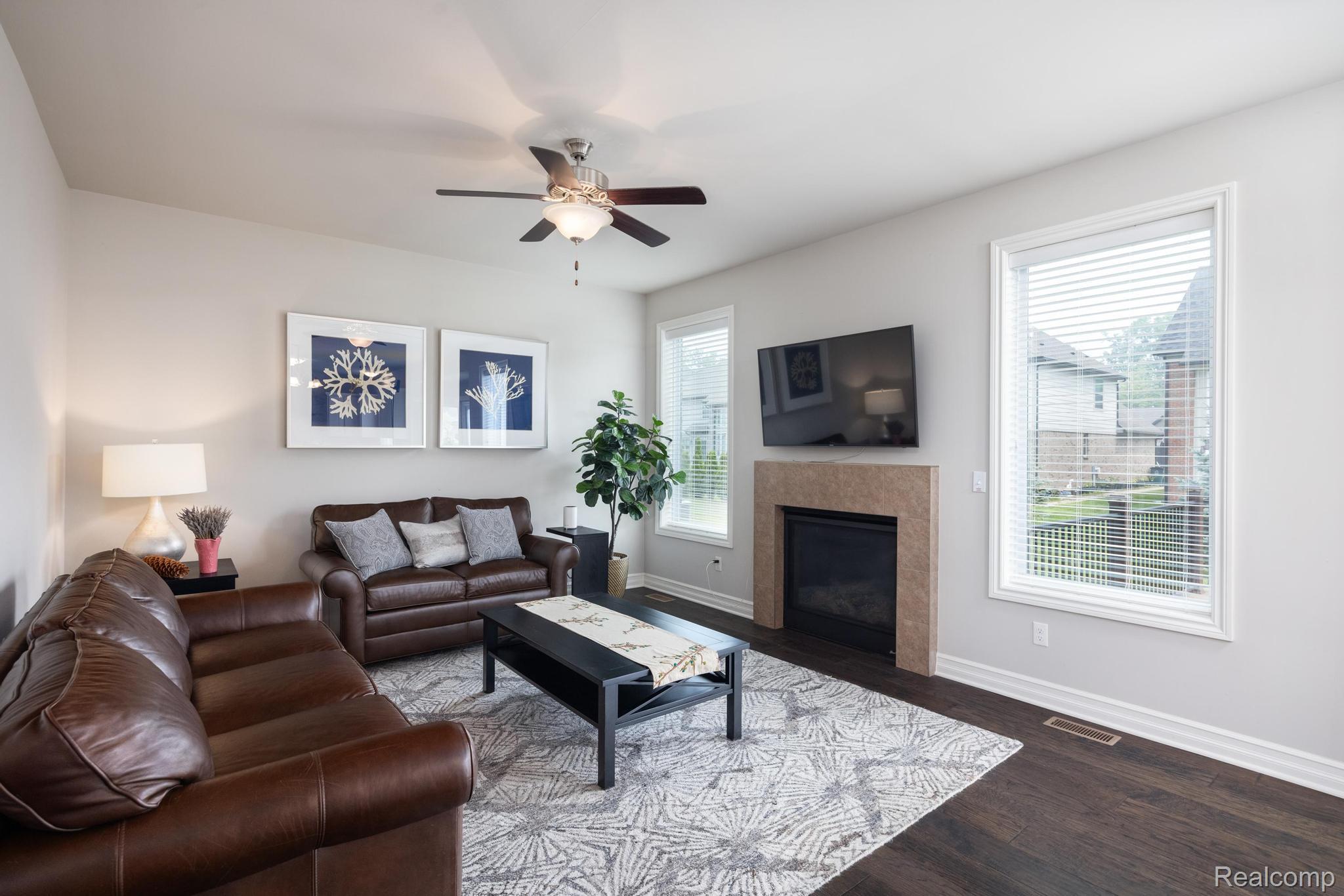 3534 Birchmount Drive Property Photo 9