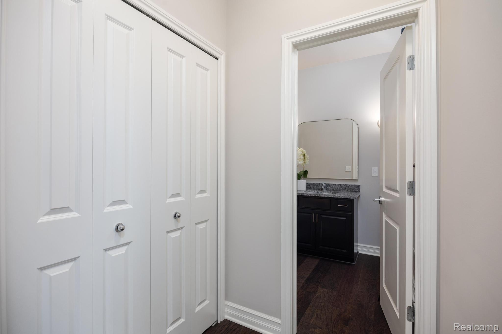 3534 Birchmount Drive Property Photo 11