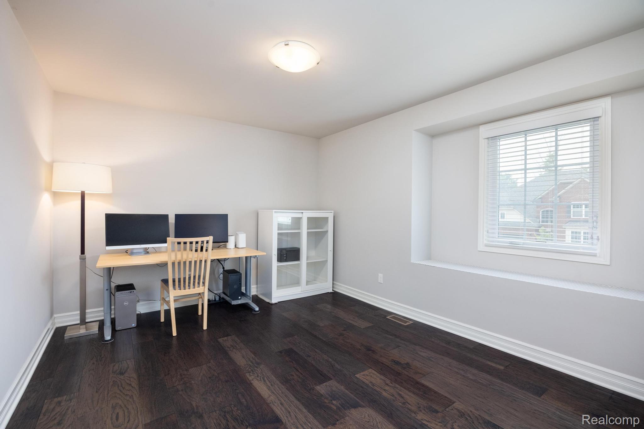 3534 Birchmount Drive Property Photo 14