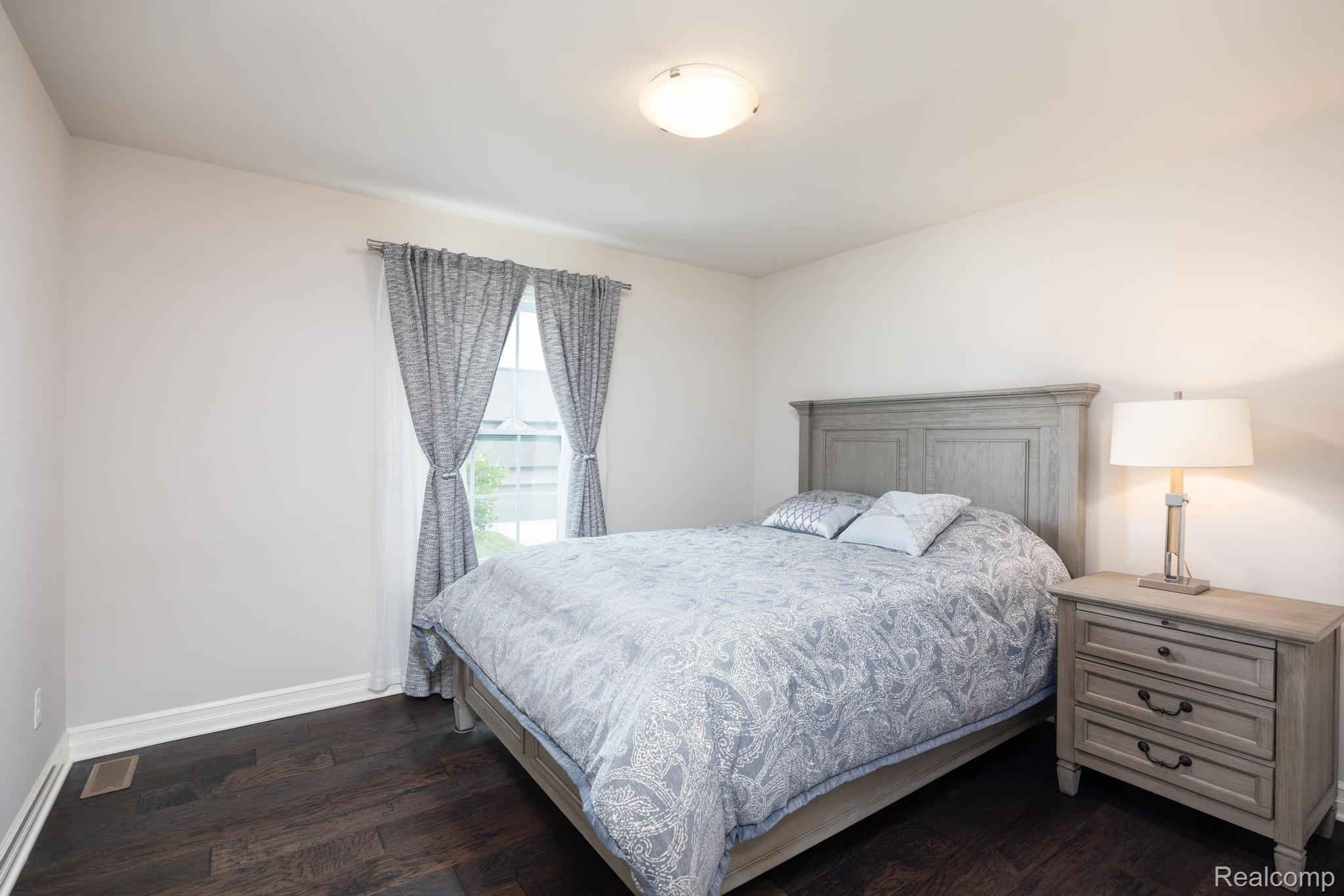 3534 Birchmount Drive Property Photo 24