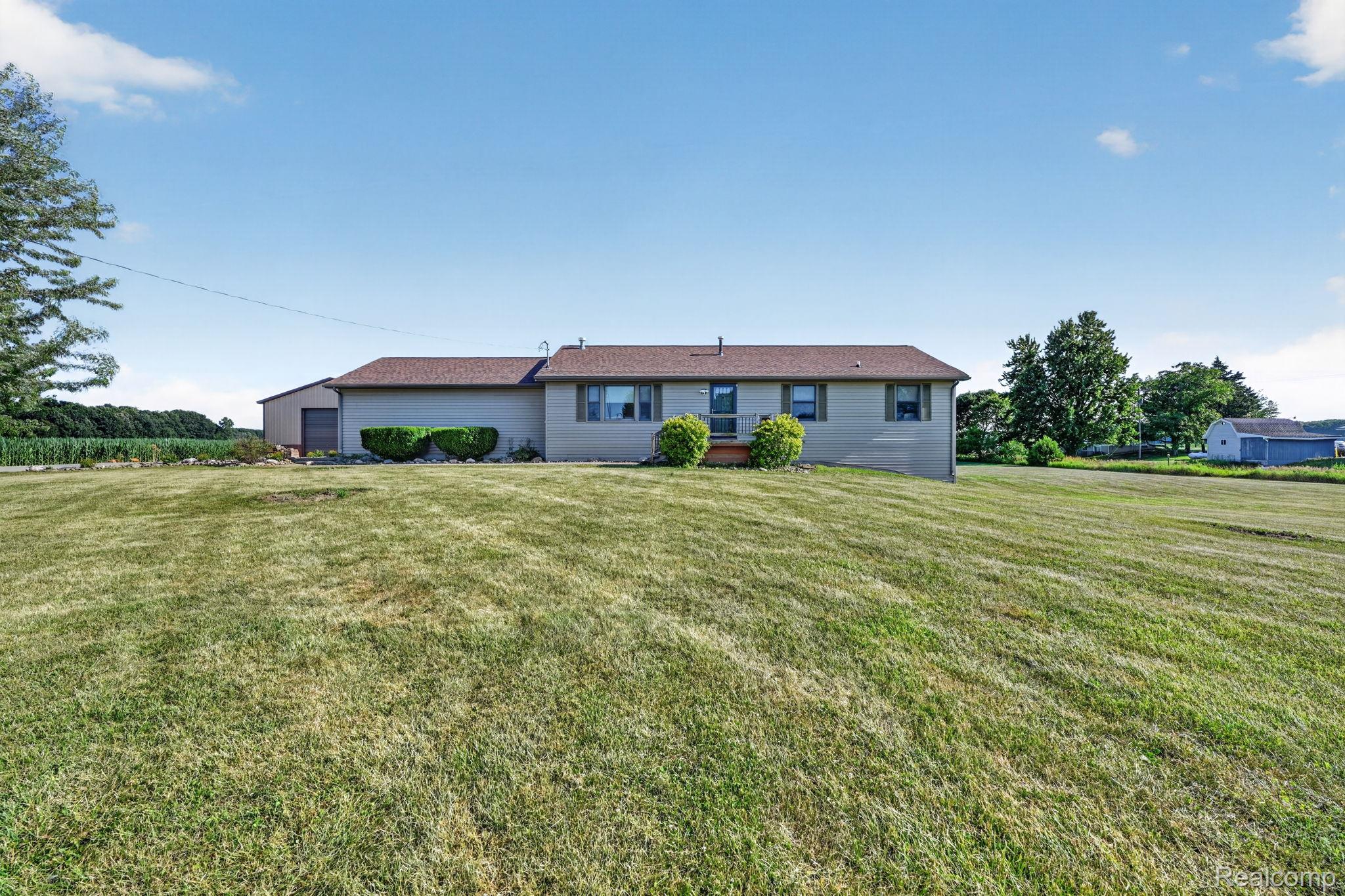 9889 Ditch Road Property Photo 7