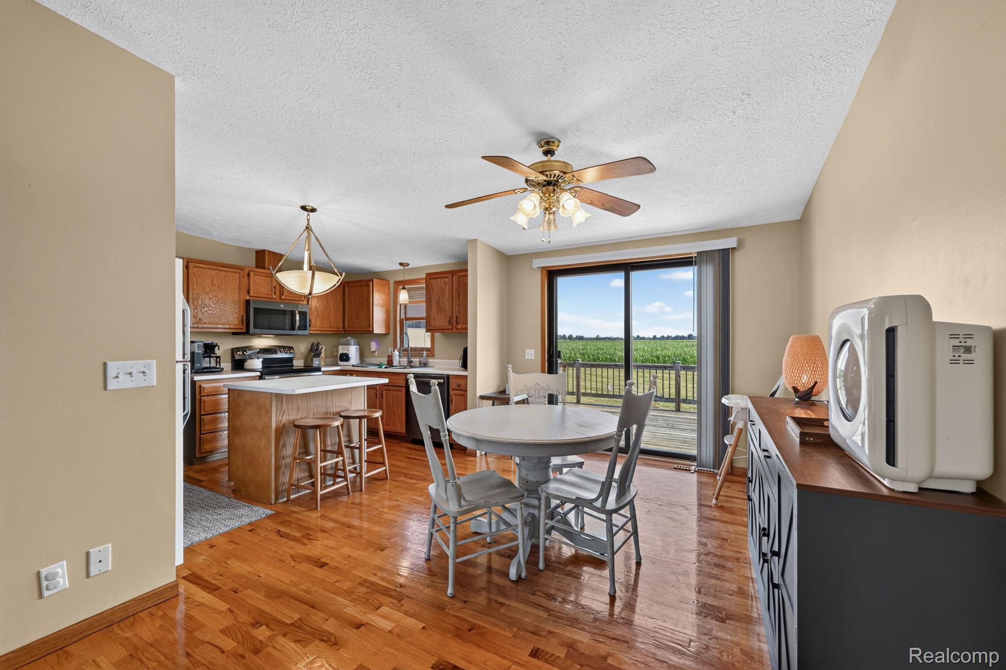 9889 Ditch Road Property Photo 18