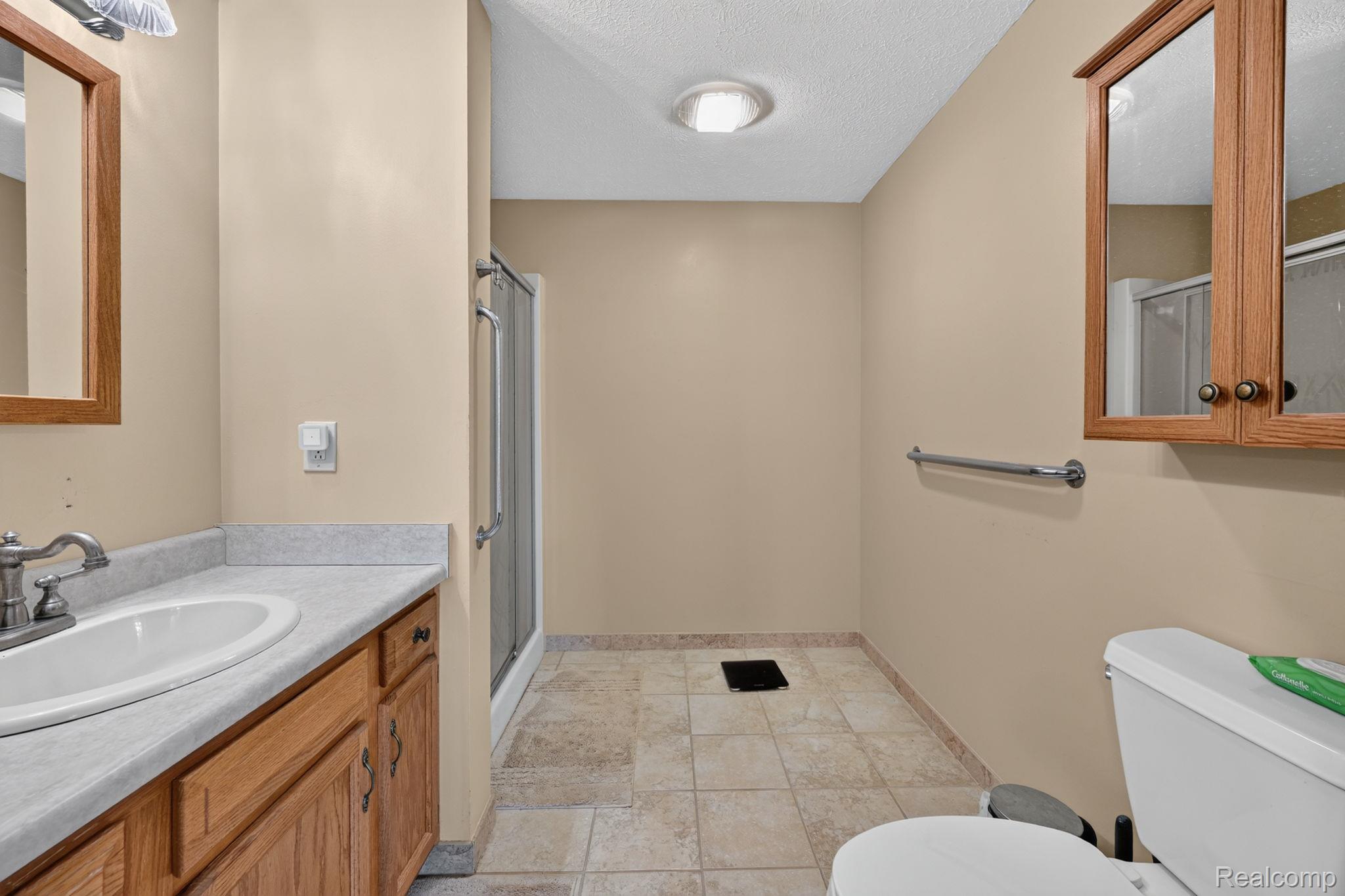 9889 Ditch Road Property Photo 37