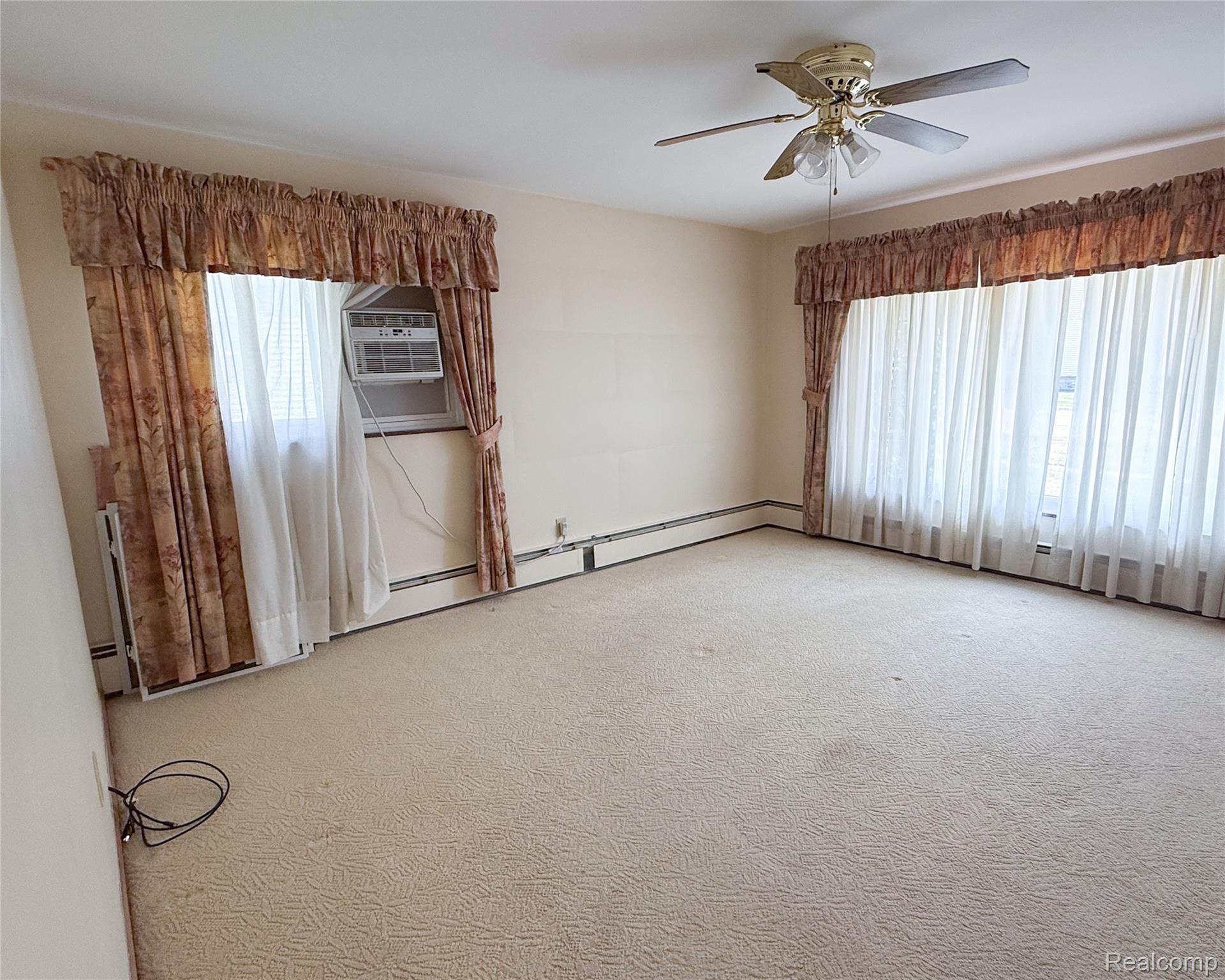 1460 Monroe Street Property Photo 27