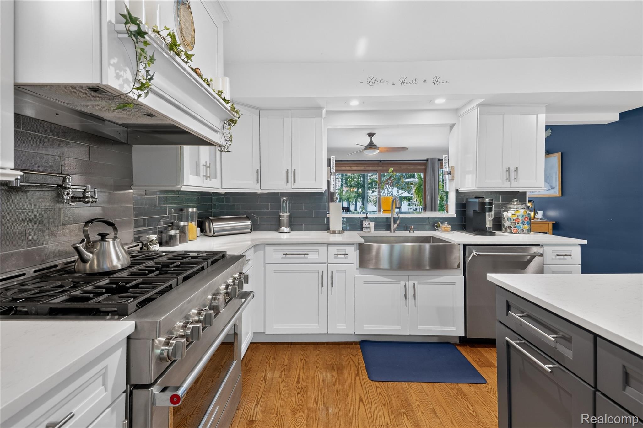 29474 East River Road Property Photo 13