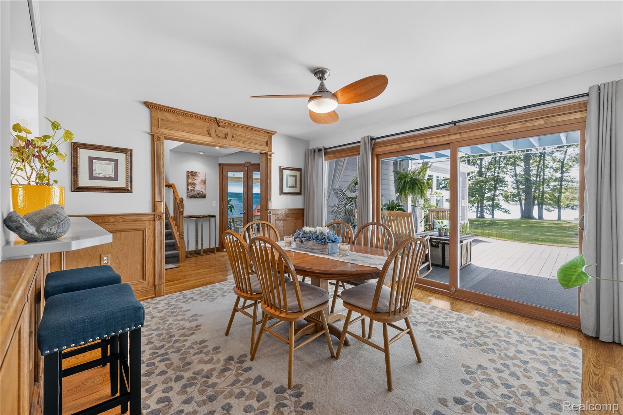 29474 East River Road Property Photo 14