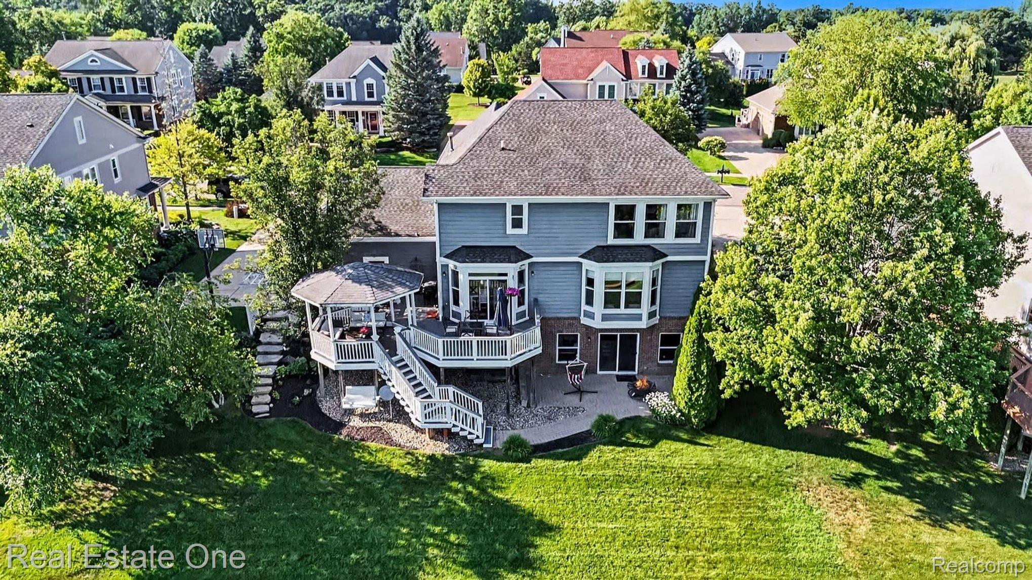1809 Cheshire Lane Property Photo 3