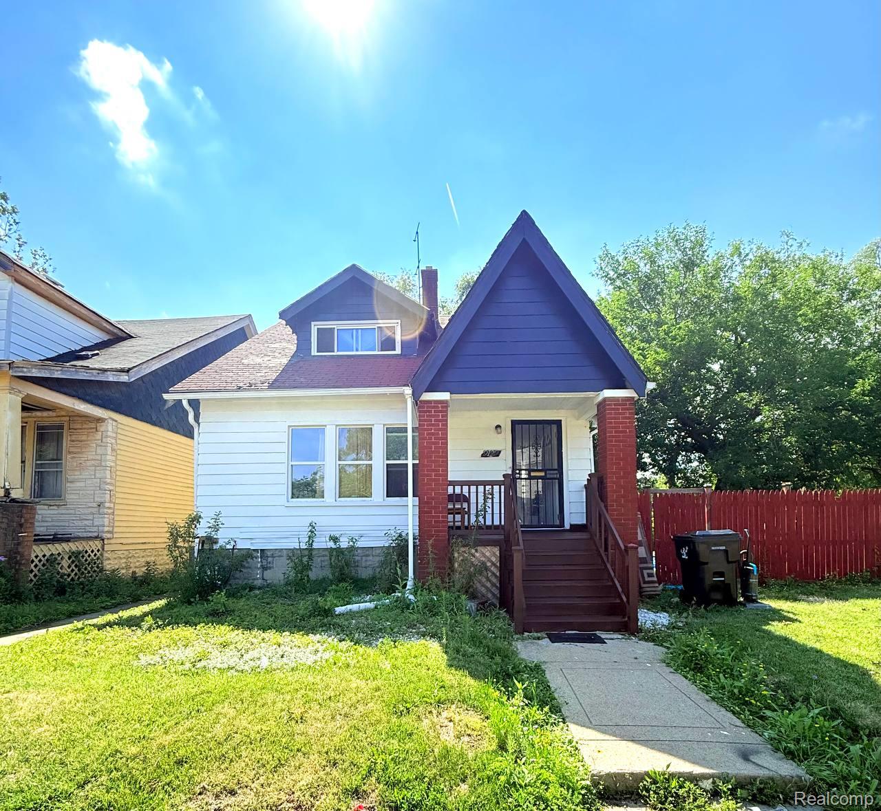 9129 Fischer Street Property Photo 1