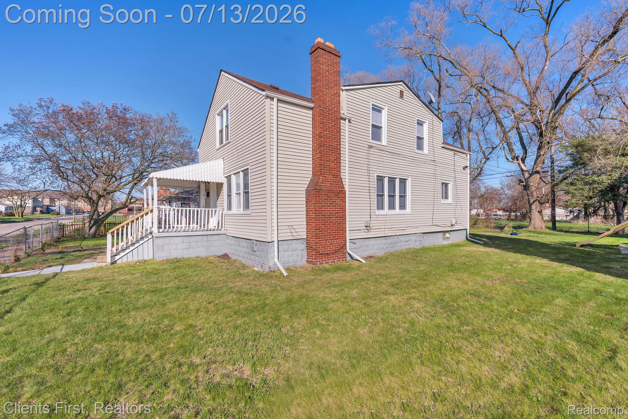 3787 14th Street Property Photo 6