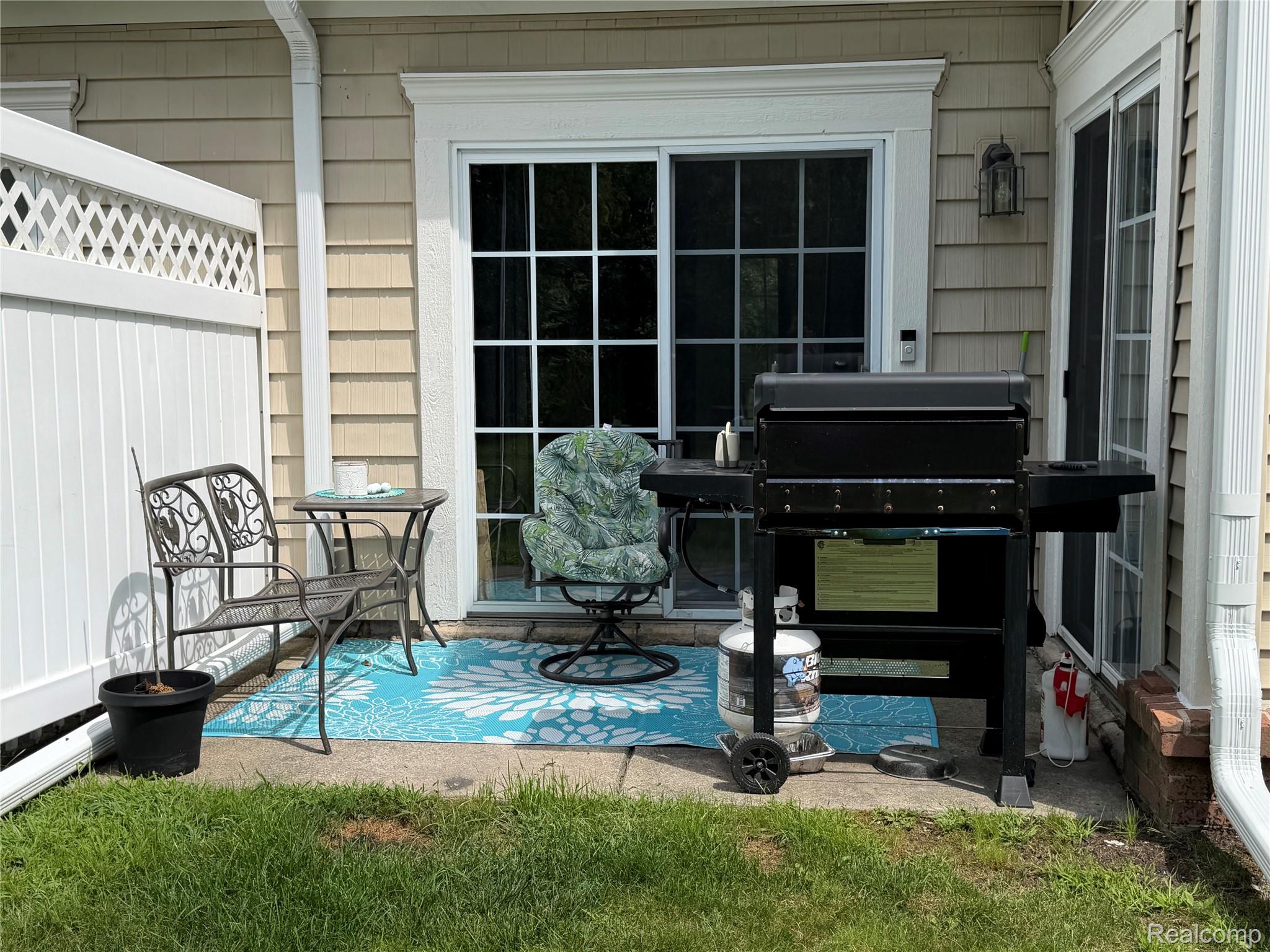 25588 Sun Sail Court Property Photo 2