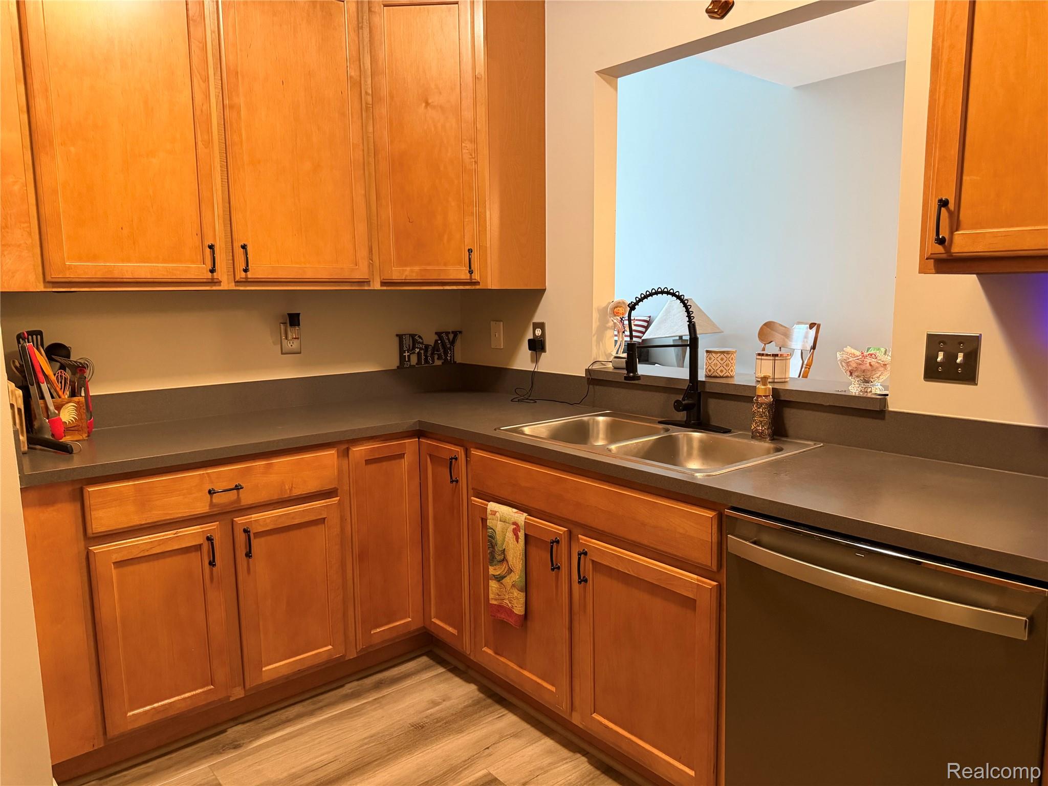 25588 Sun Sail Court Property Photo 14