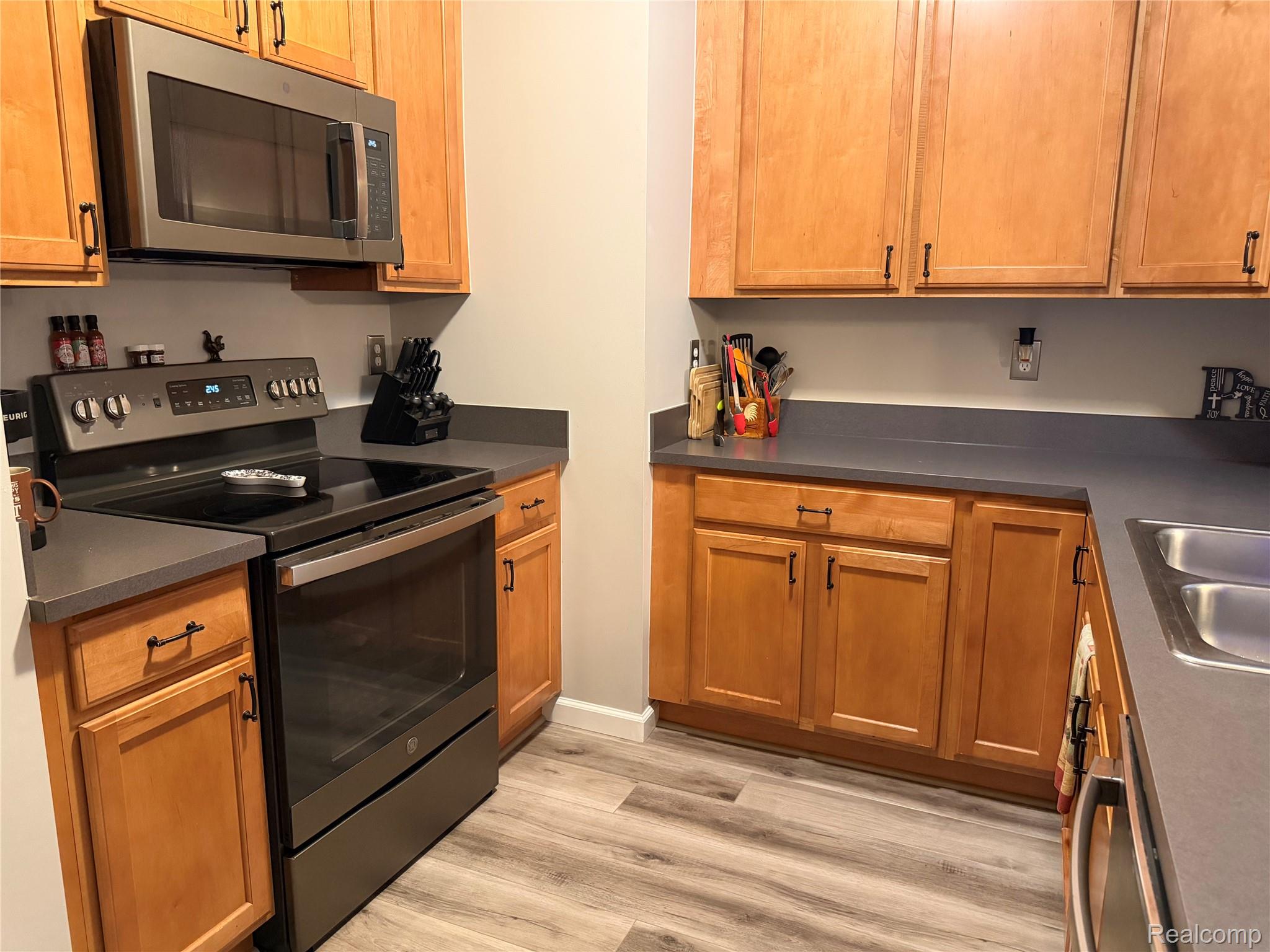 25588 Sun Sail Court Property Photo 16