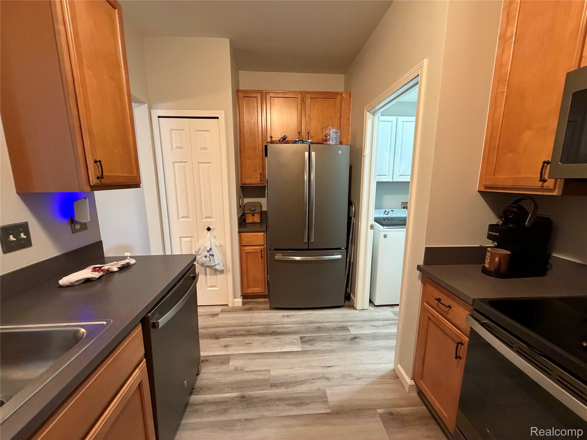 25588 Sun Sail Court Property Photo 17