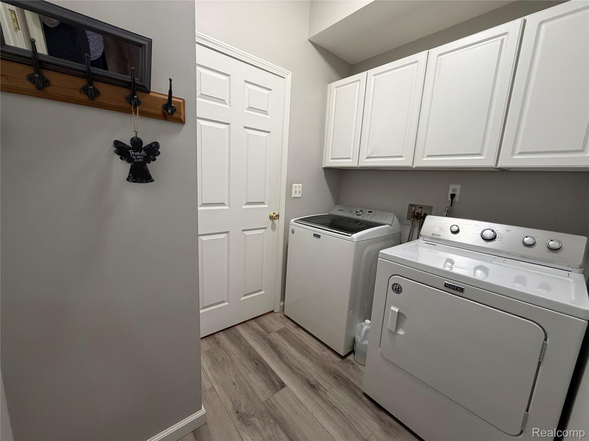 25588 Sun Sail Court Property Photo 19