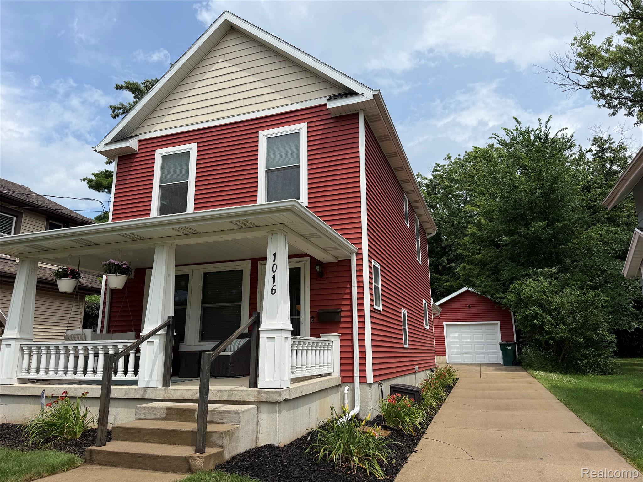 1016 N Jenison Avenue Property Photo 1