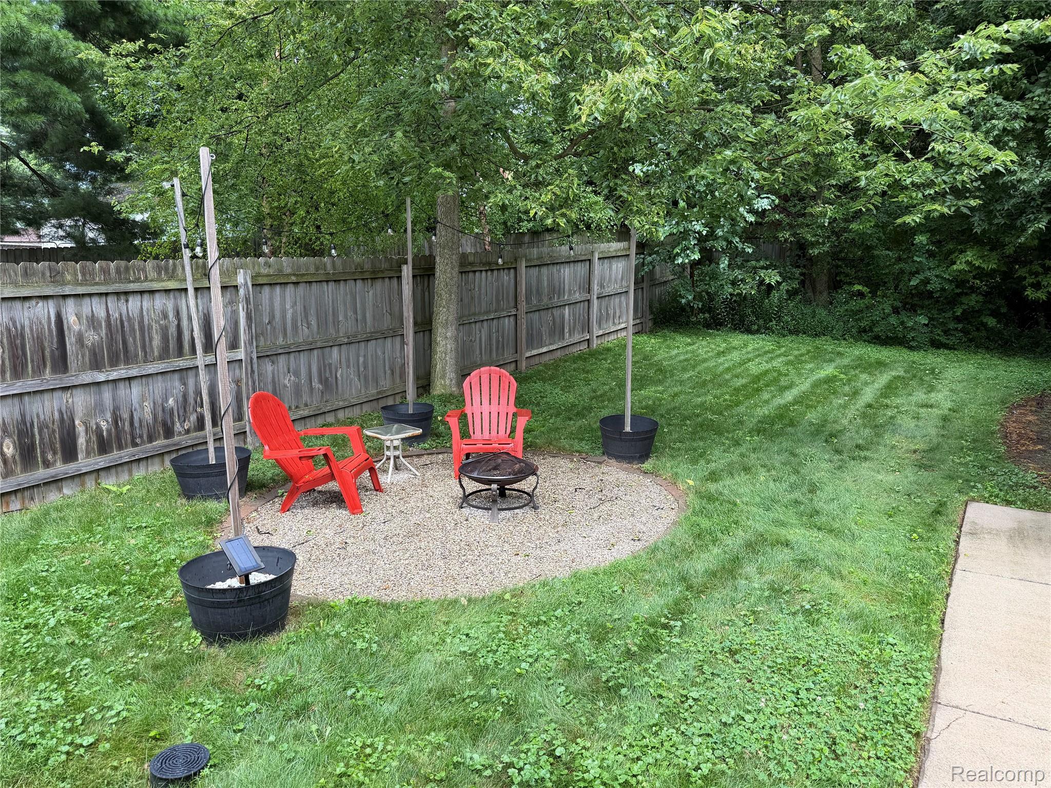 1016 N Jenison Avenue Property Photo 3