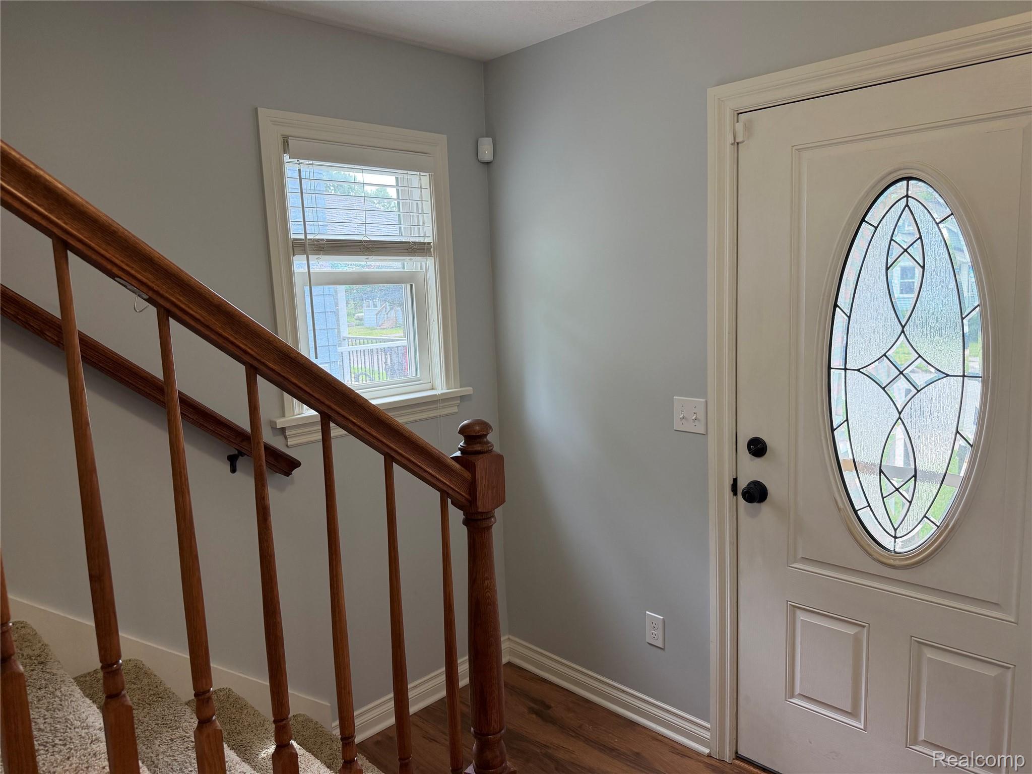 1016 N Jenison Avenue Property Photo 6