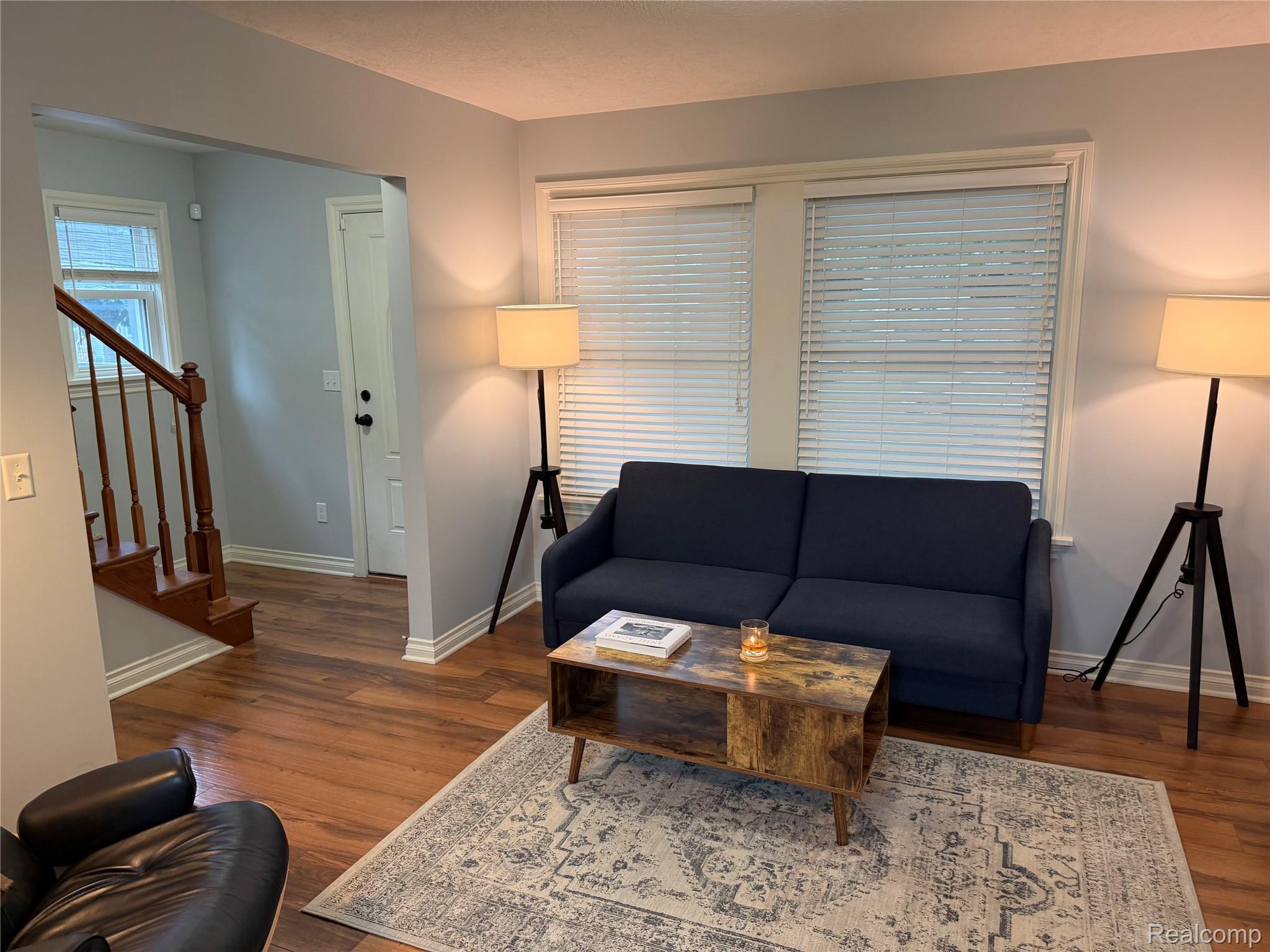 1016 N Jenison Avenue Property Photo 7