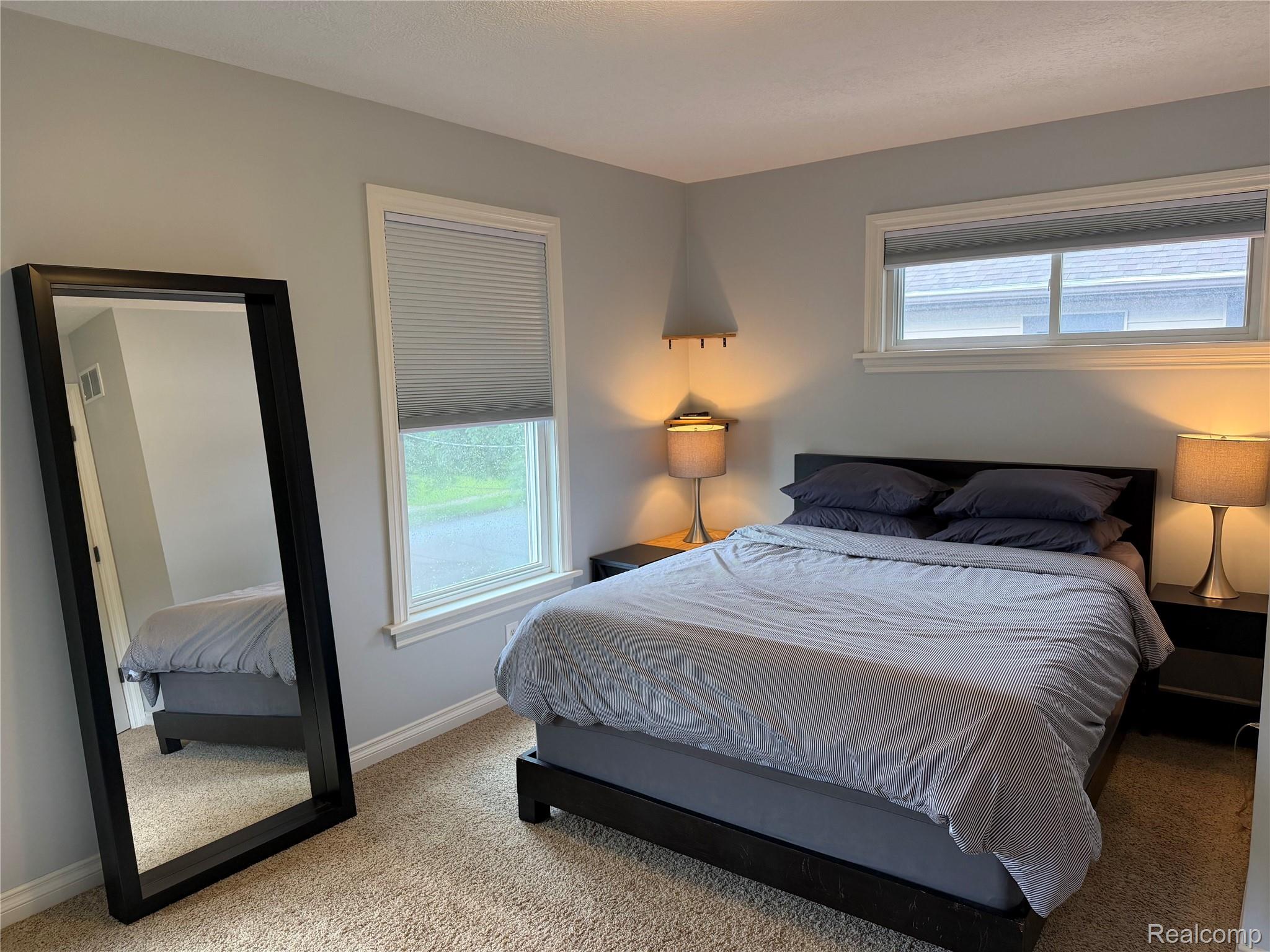 1016 N Jenison Avenue Property Photo 10