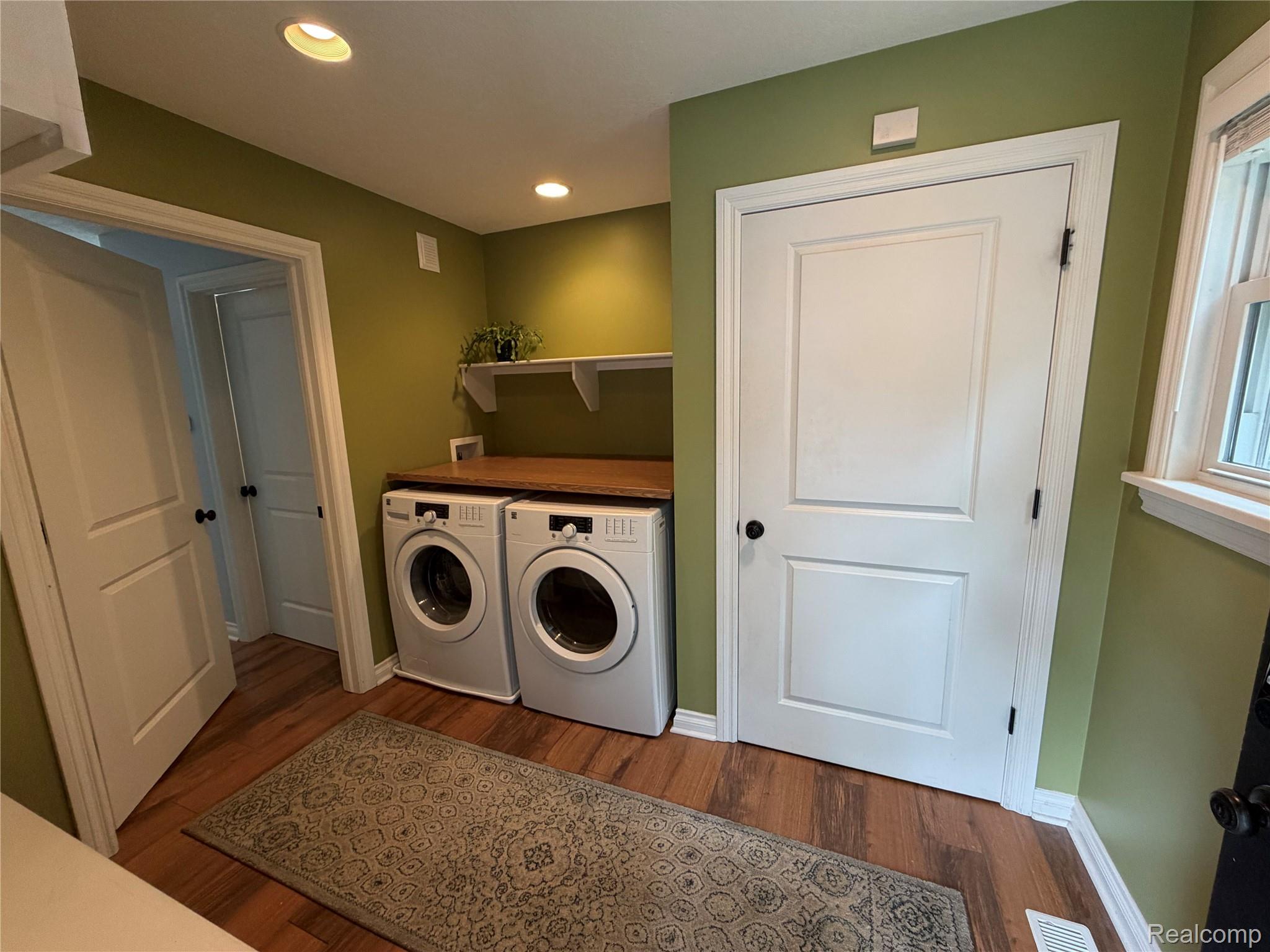 1016 N Jenison Avenue Property Photo 11