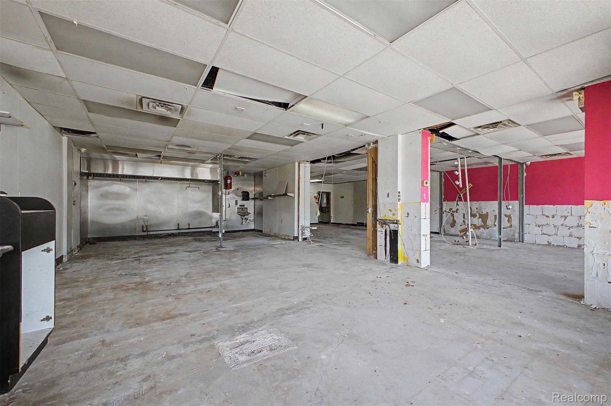 19288 Eureka Road Property Photo 11