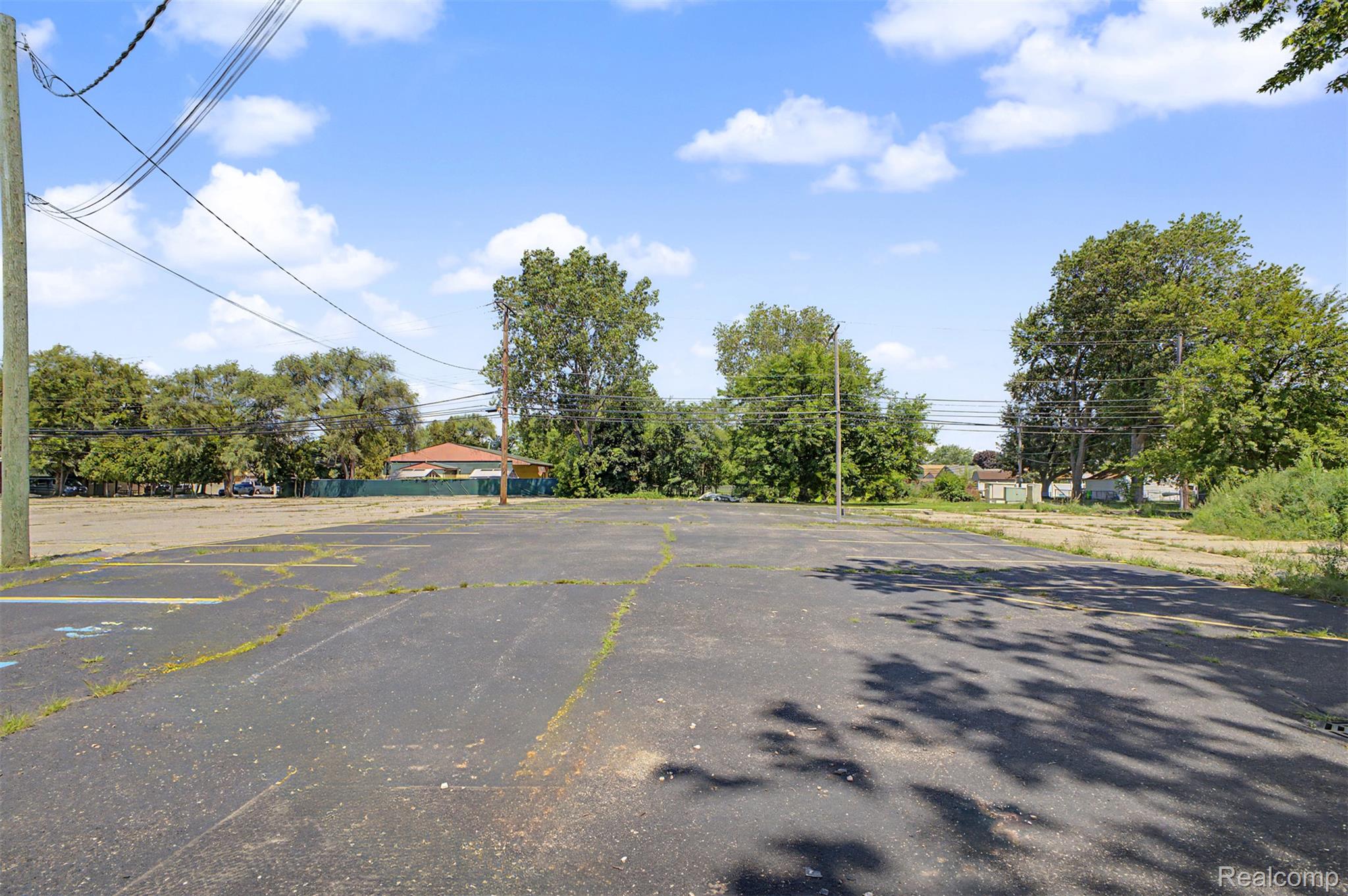 19288 Eureka Road Property Photo 34