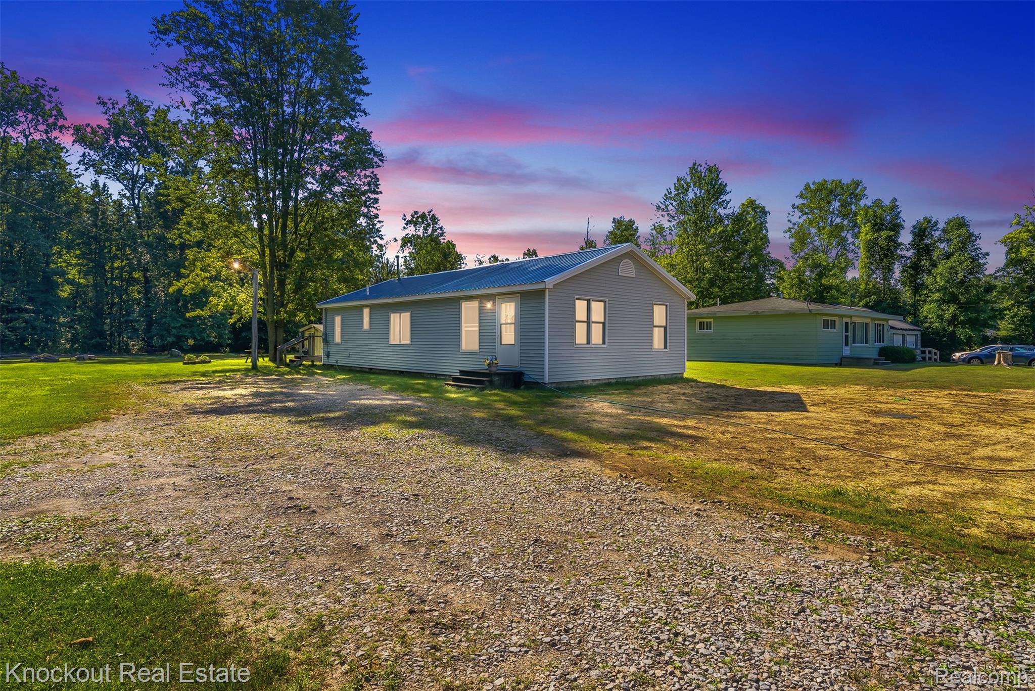 12845 Bueche Road Property Photo 1