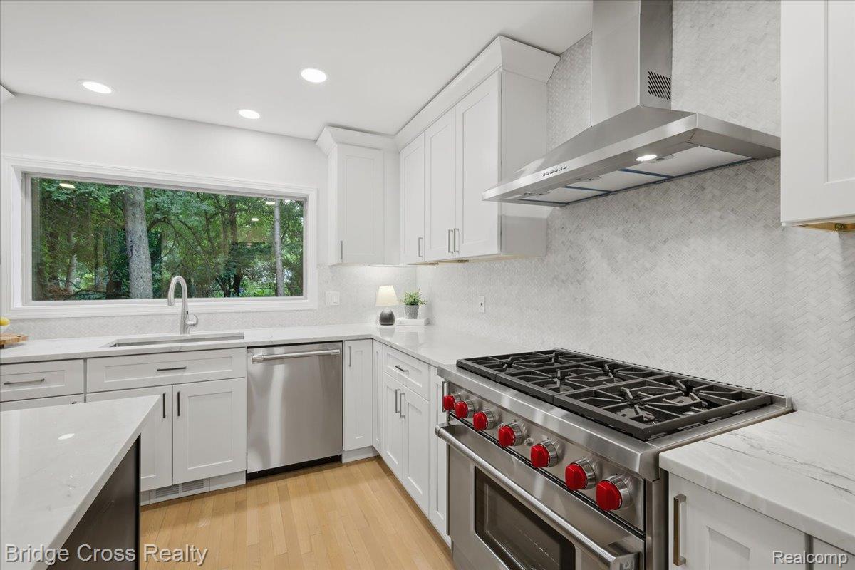 249 Norcliff Drive Property Photo 18