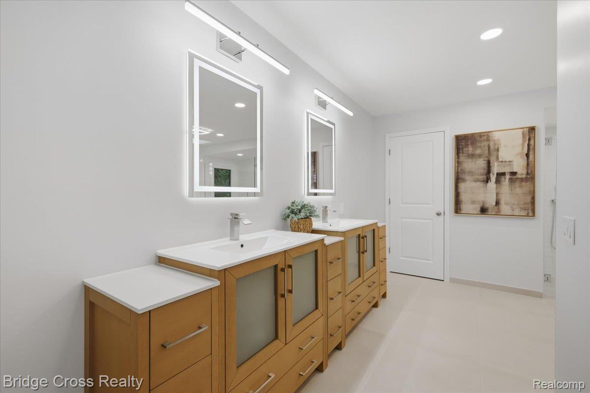 249 Norcliff Drive Property Photo 32