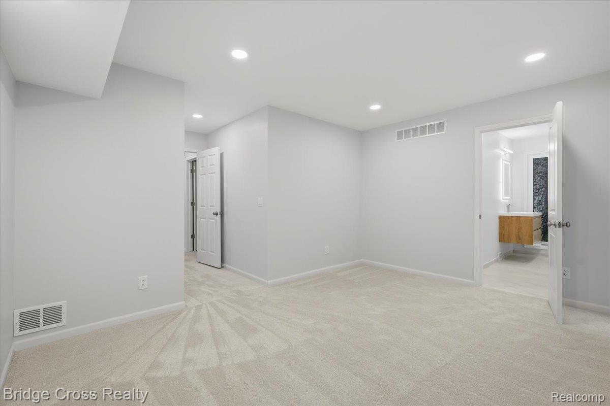 249 Norcliff Drive Property Photo 45