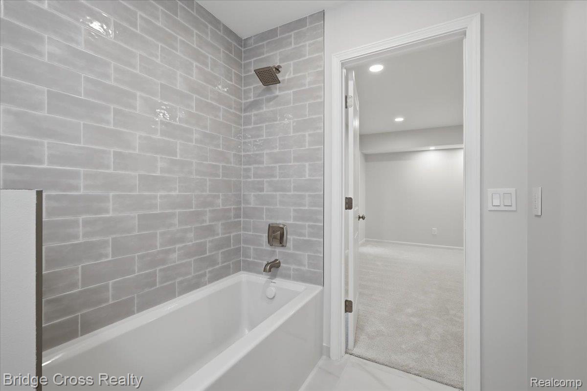 249 Norcliff Drive Property Photo 47