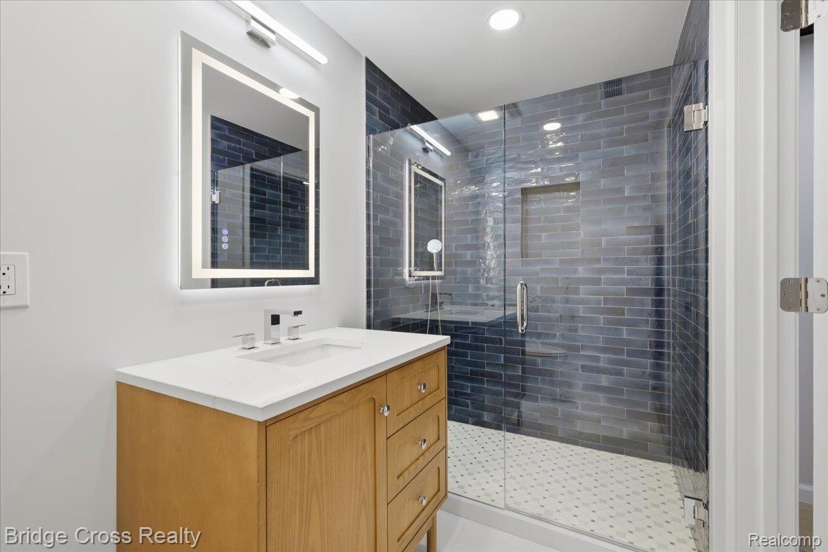 249 Norcliff Drive Property Photo 55