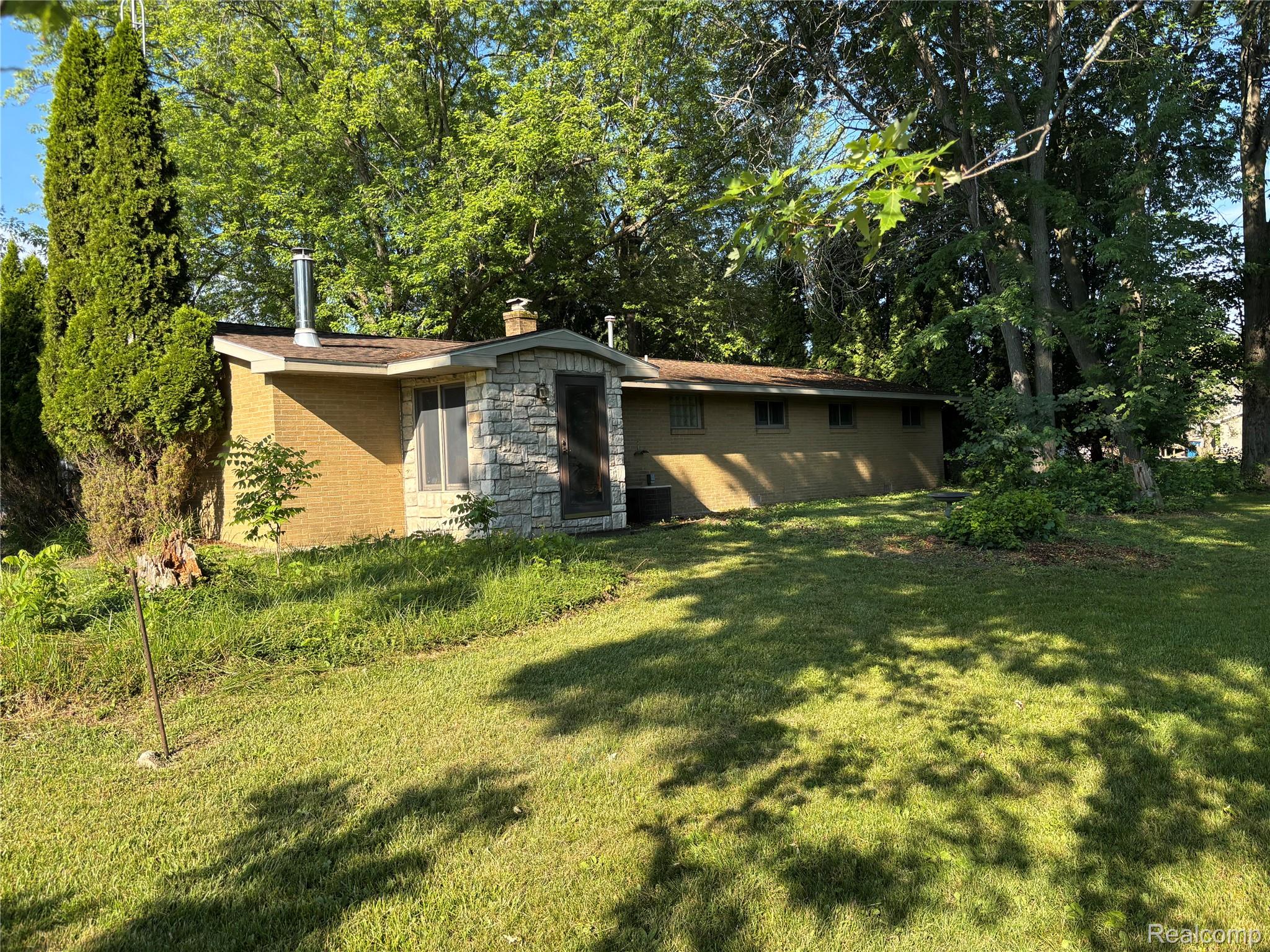 709 E Michigan Avenue