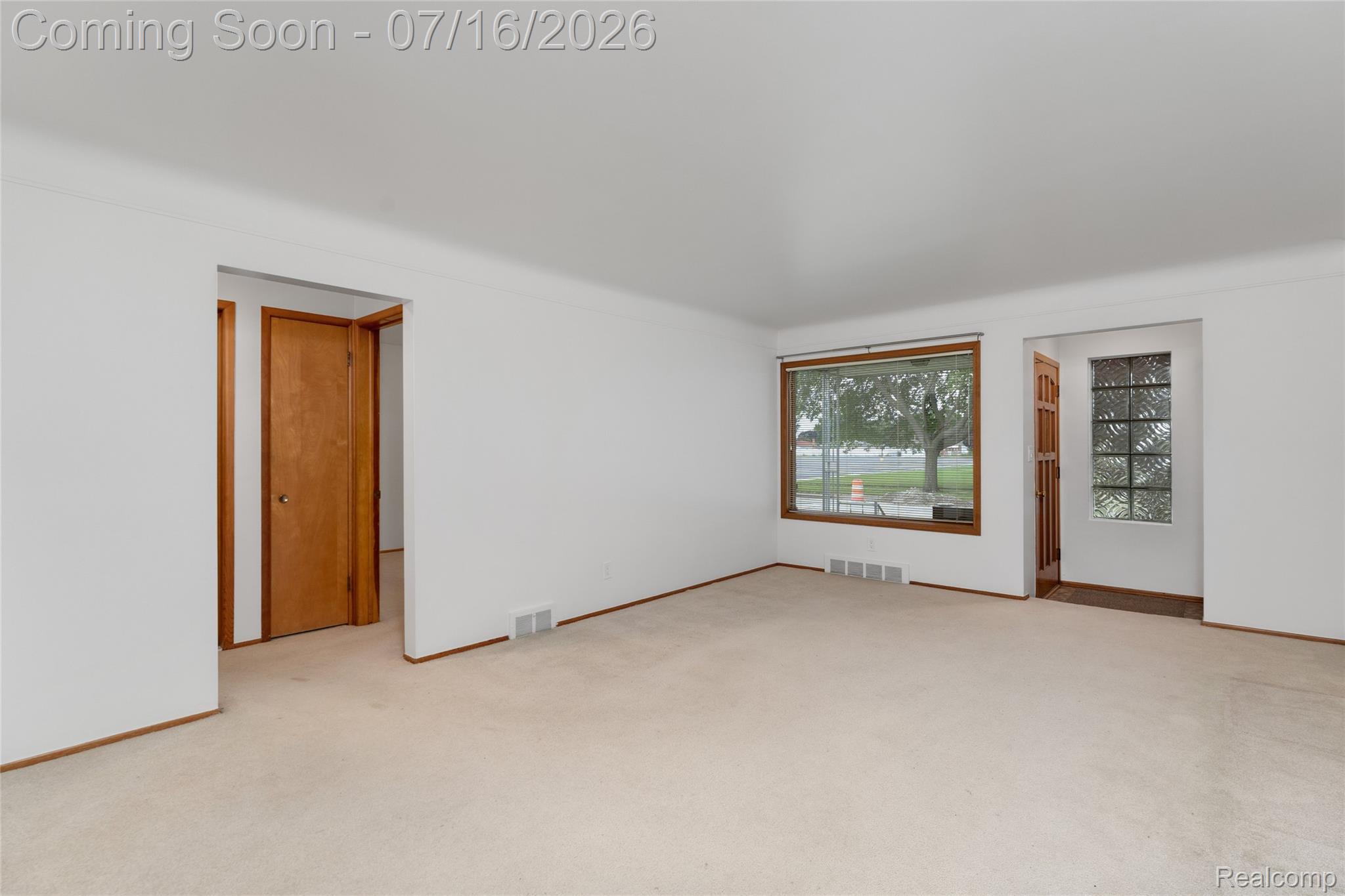 28665 Campbell Drive Property Photo 4