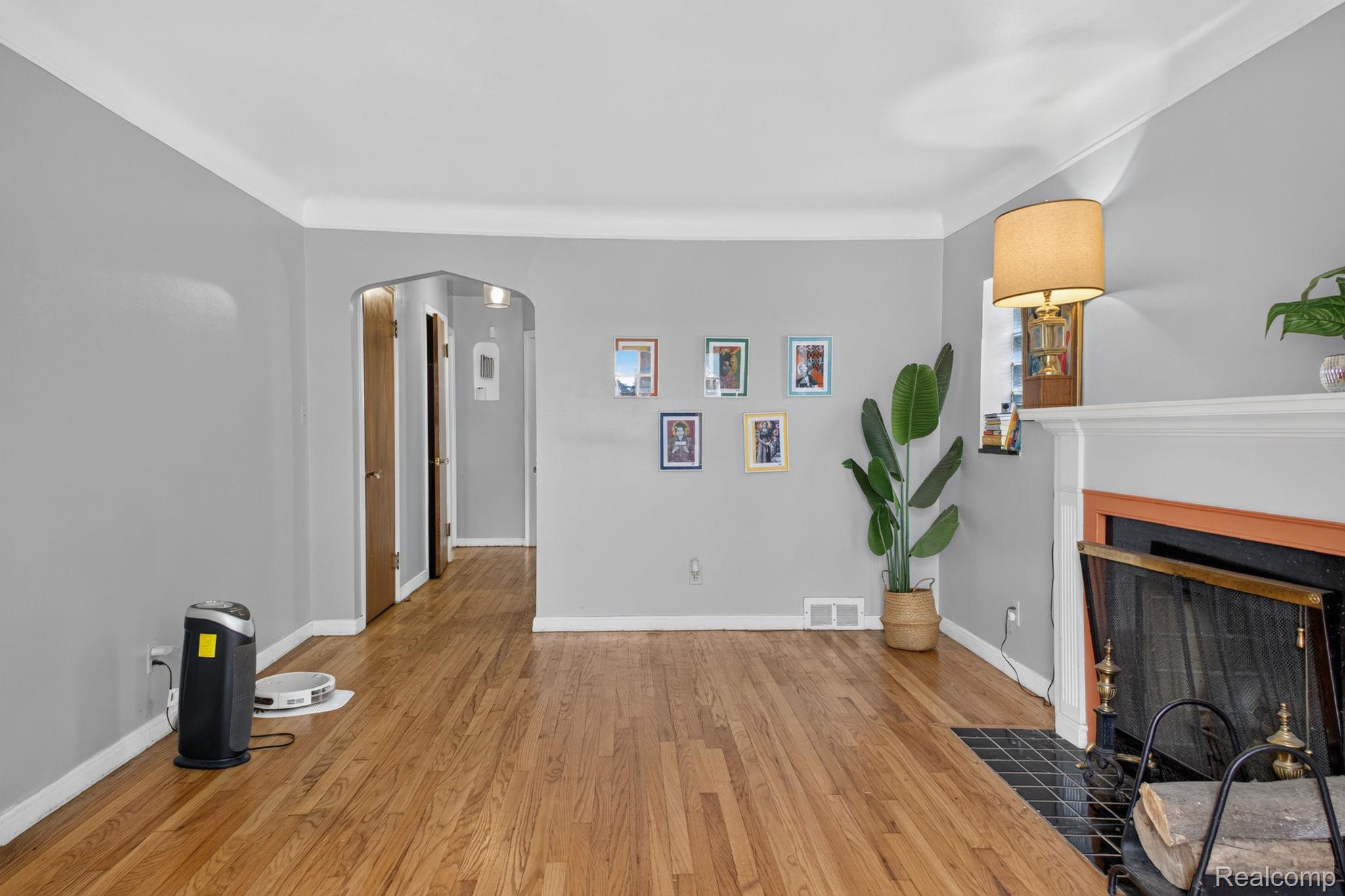 17501 Mendota Street Property Photo 5