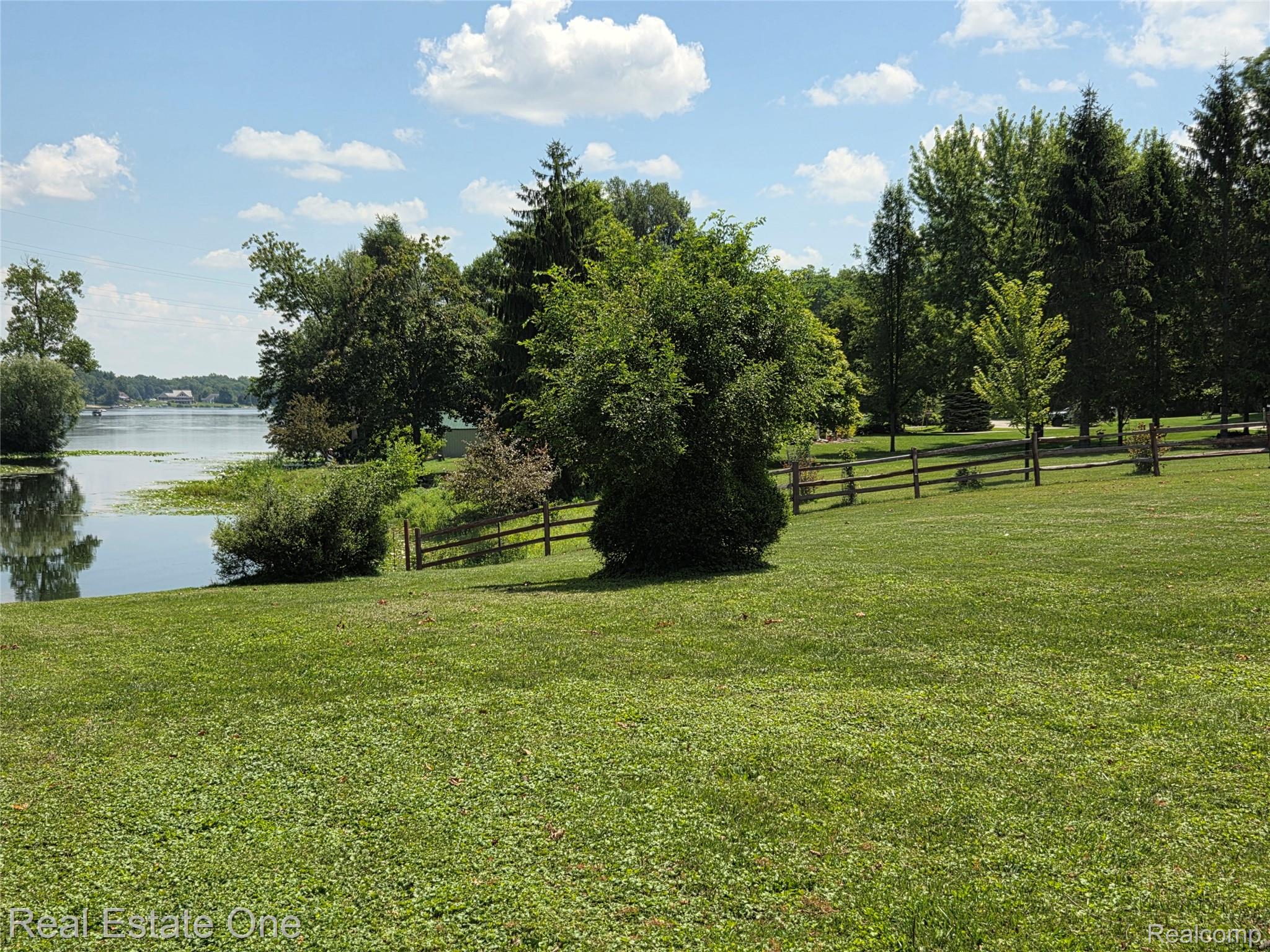 10911 Devils Lake Highway Property Photo 1
