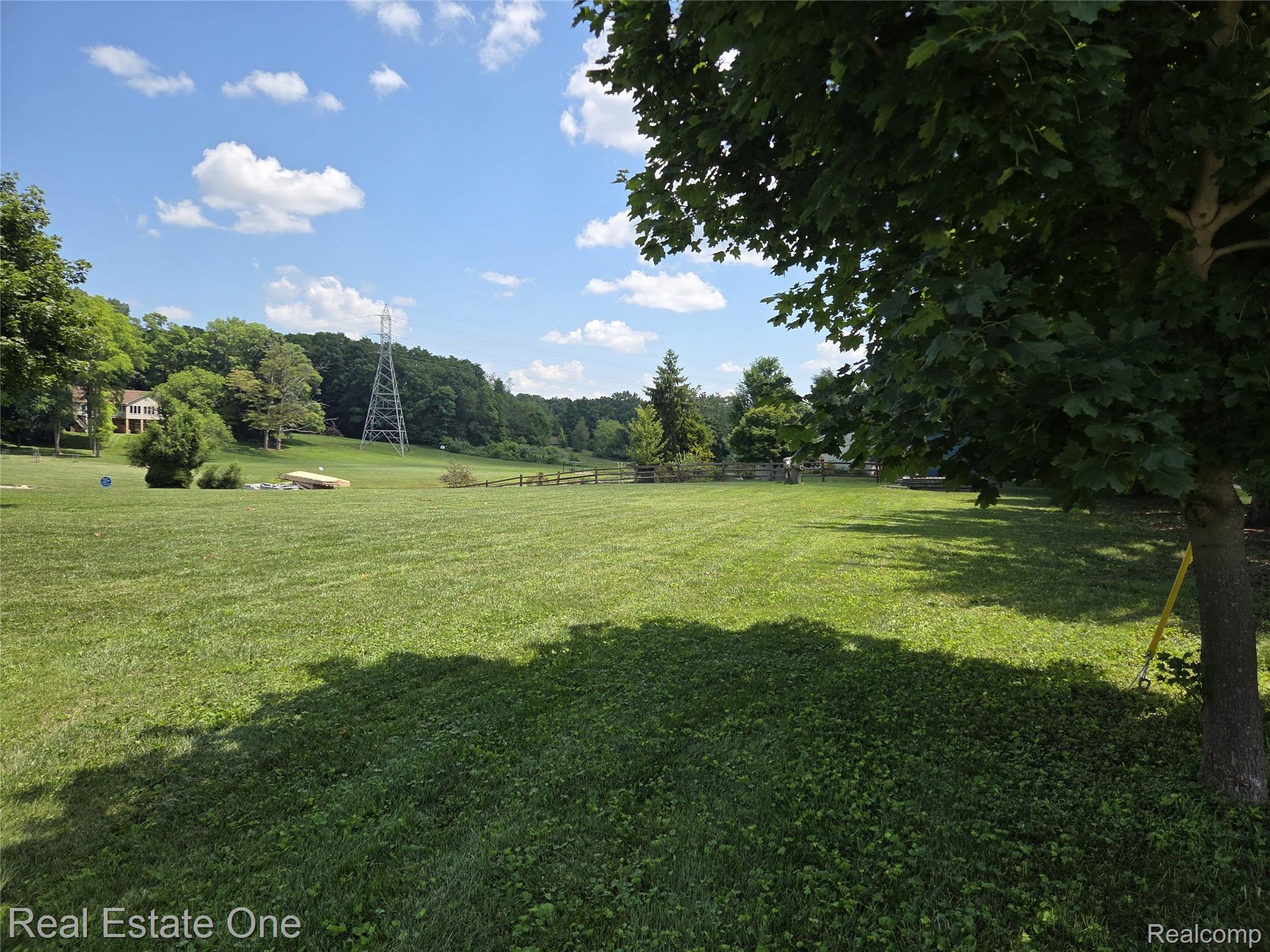 10911 Devils Lake Highway Property Photo 9