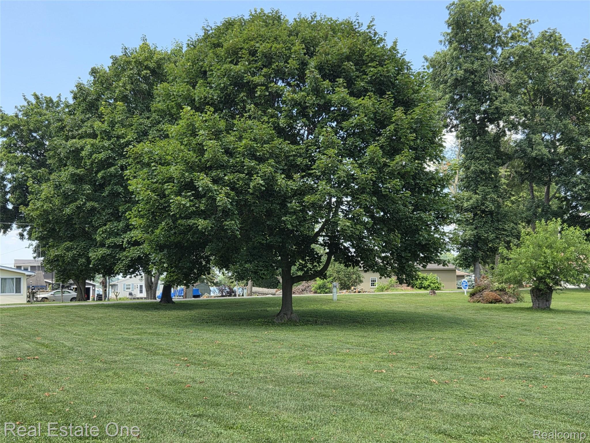 10911 Devils Lake Highway Property Photo 10