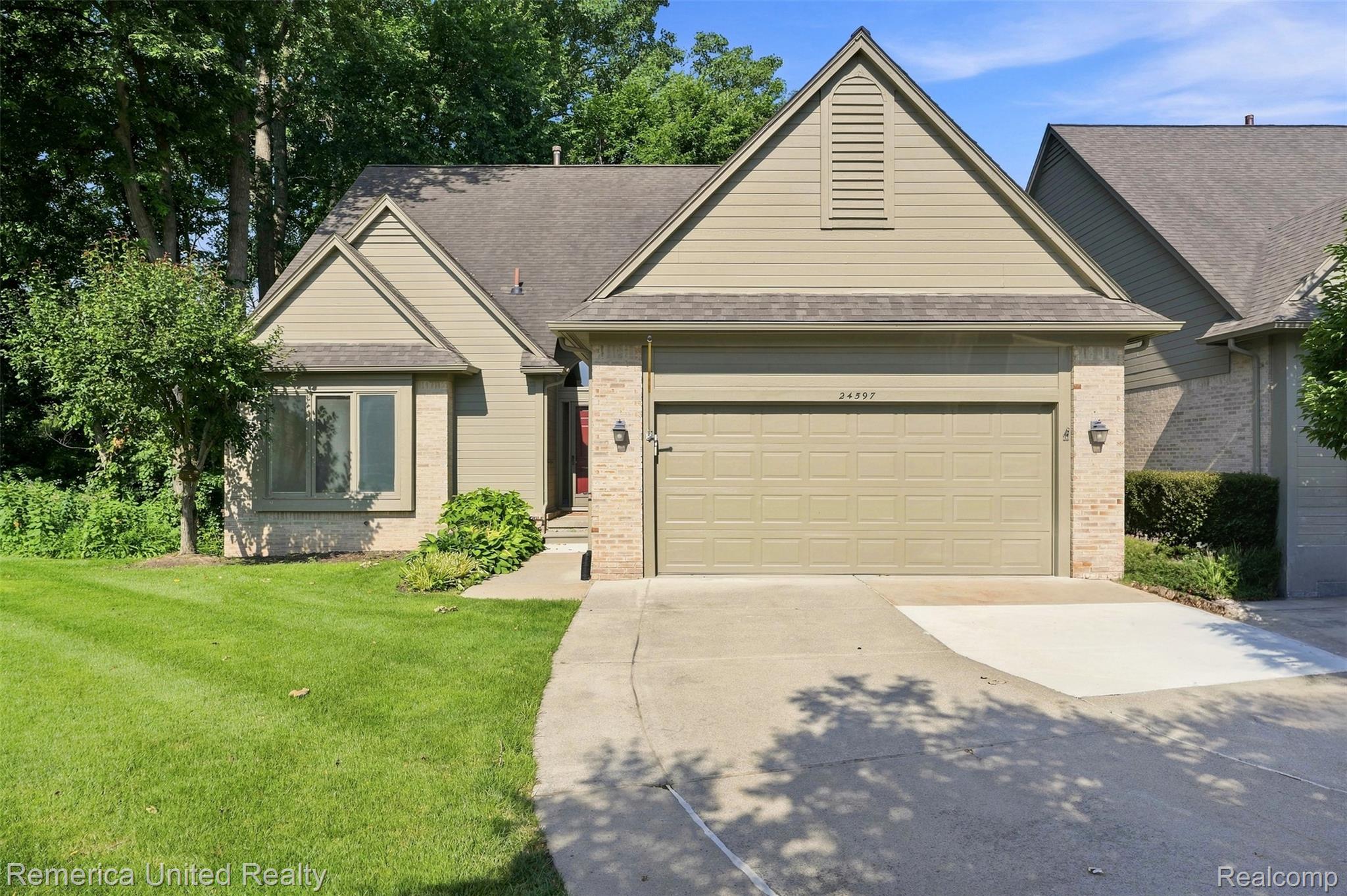 24597 Edgewood Drive Property Photo 1