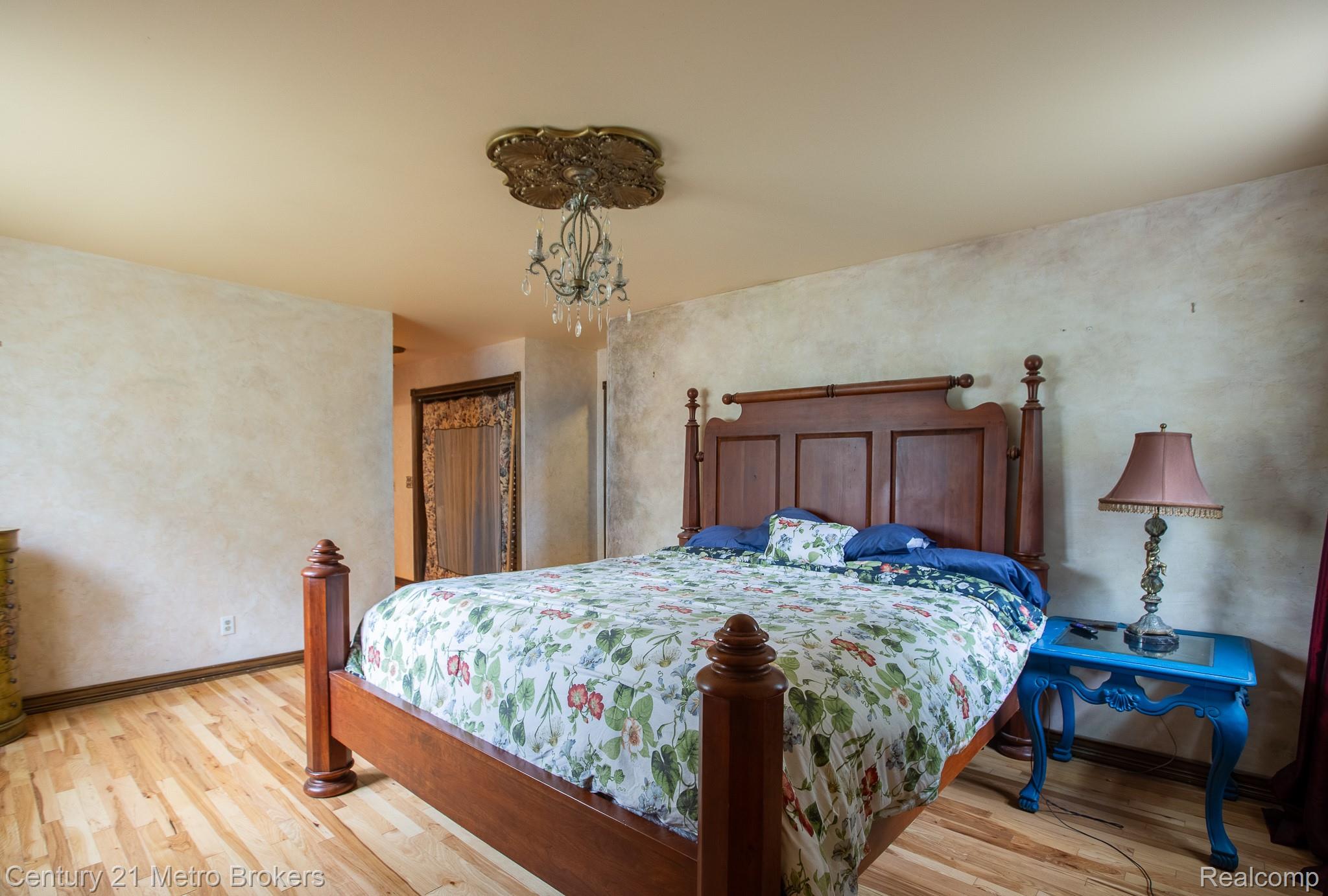 5262 Conifer Drive Property Photo 10
