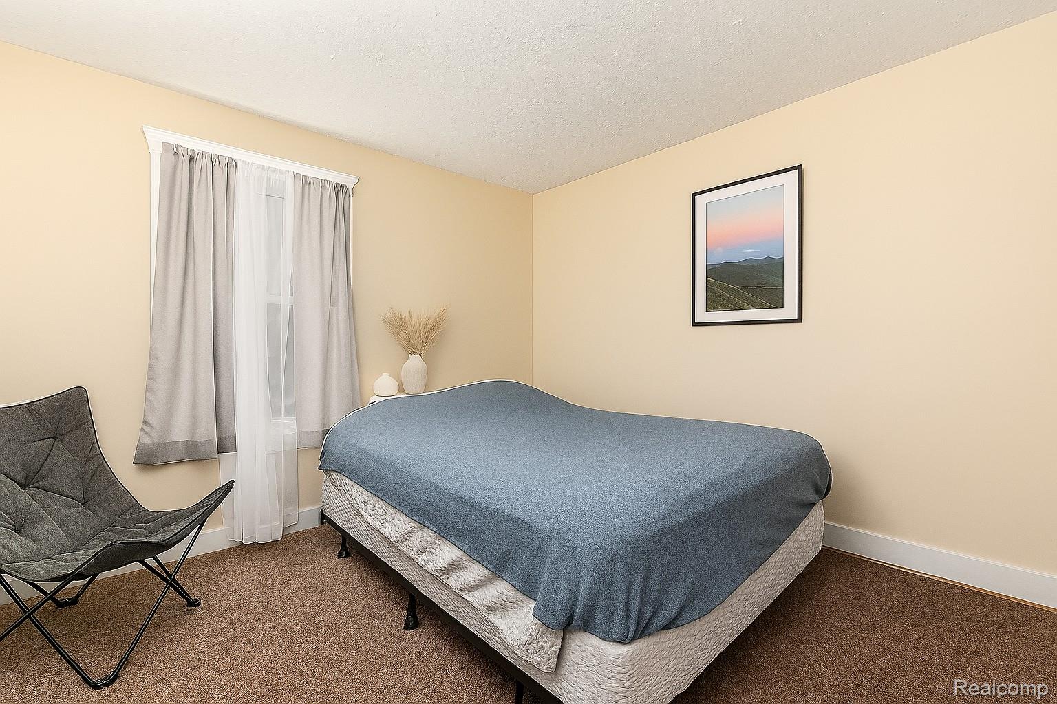 463 Kitchener Street Property Photo 9