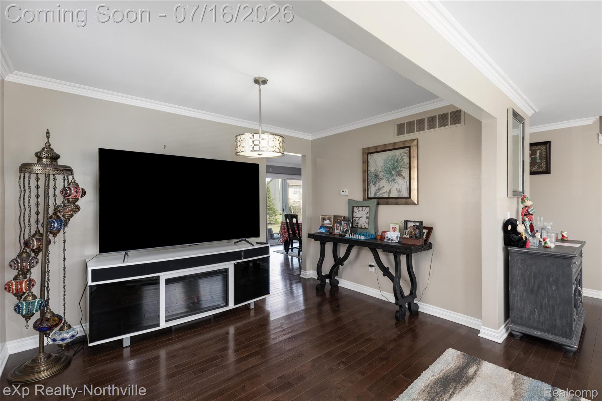 7225 Castell Boulevard Property Photo 6