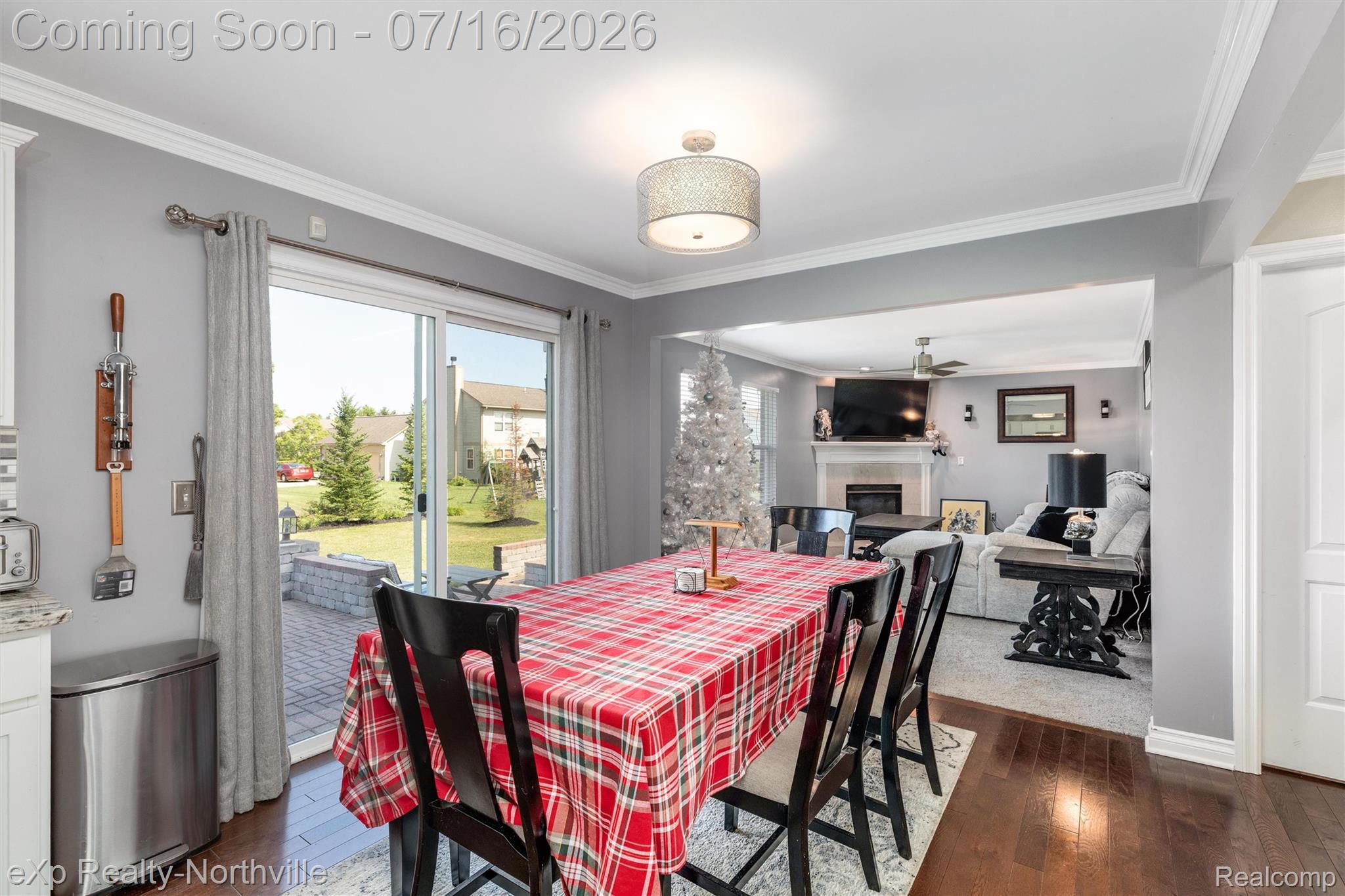 7225 Castell Boulevard Property Photo 10